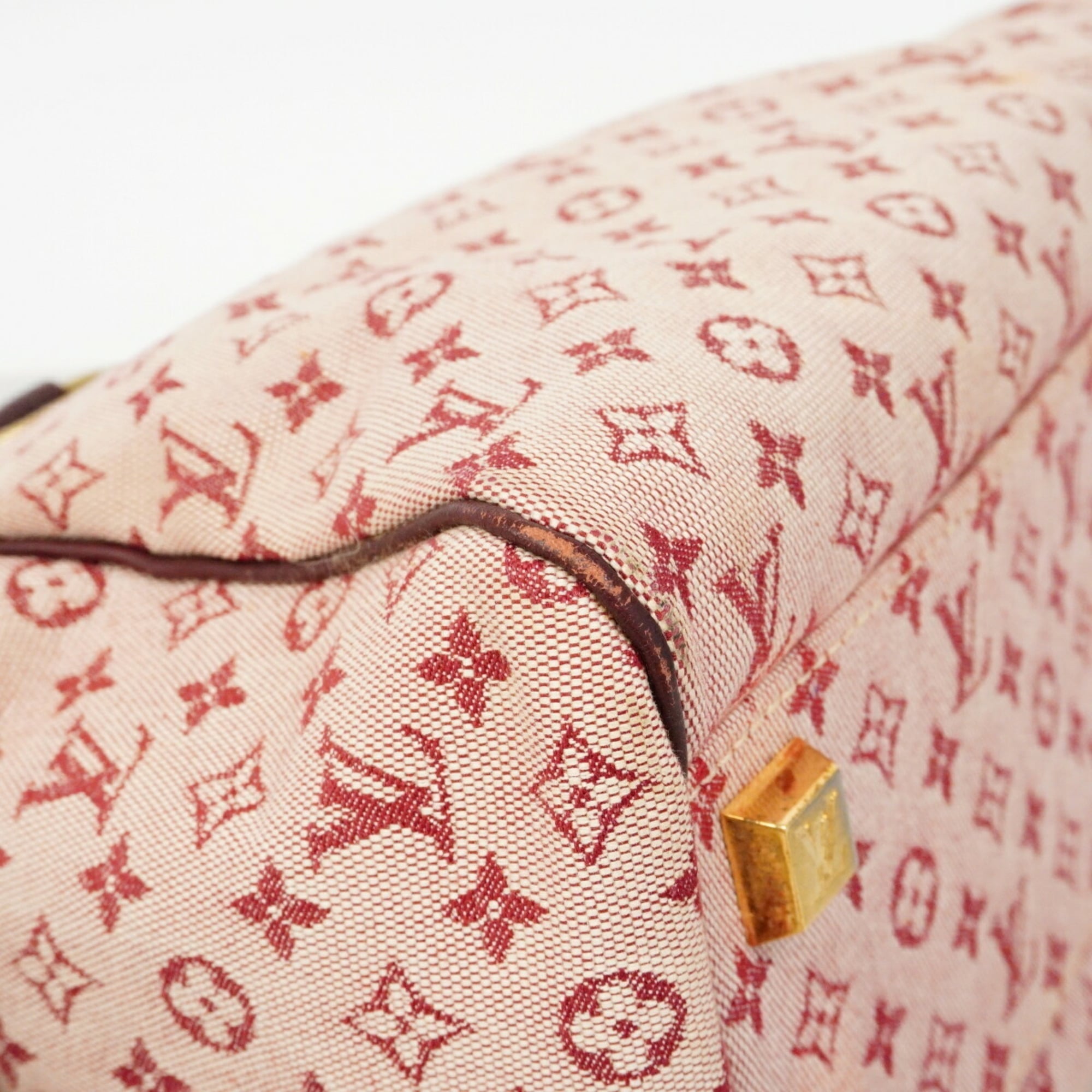 Louis Vuitton Cerise Handbag (Pre-Owned)