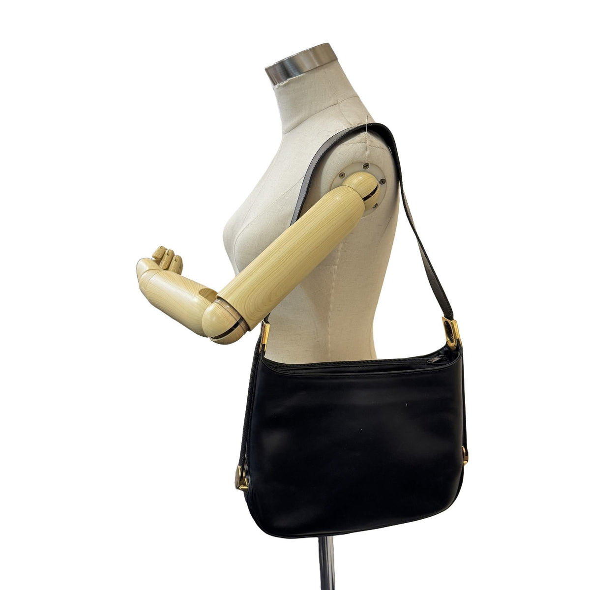 Bally Black Leather Pochette Shoulder Bag (Pre-Owned)