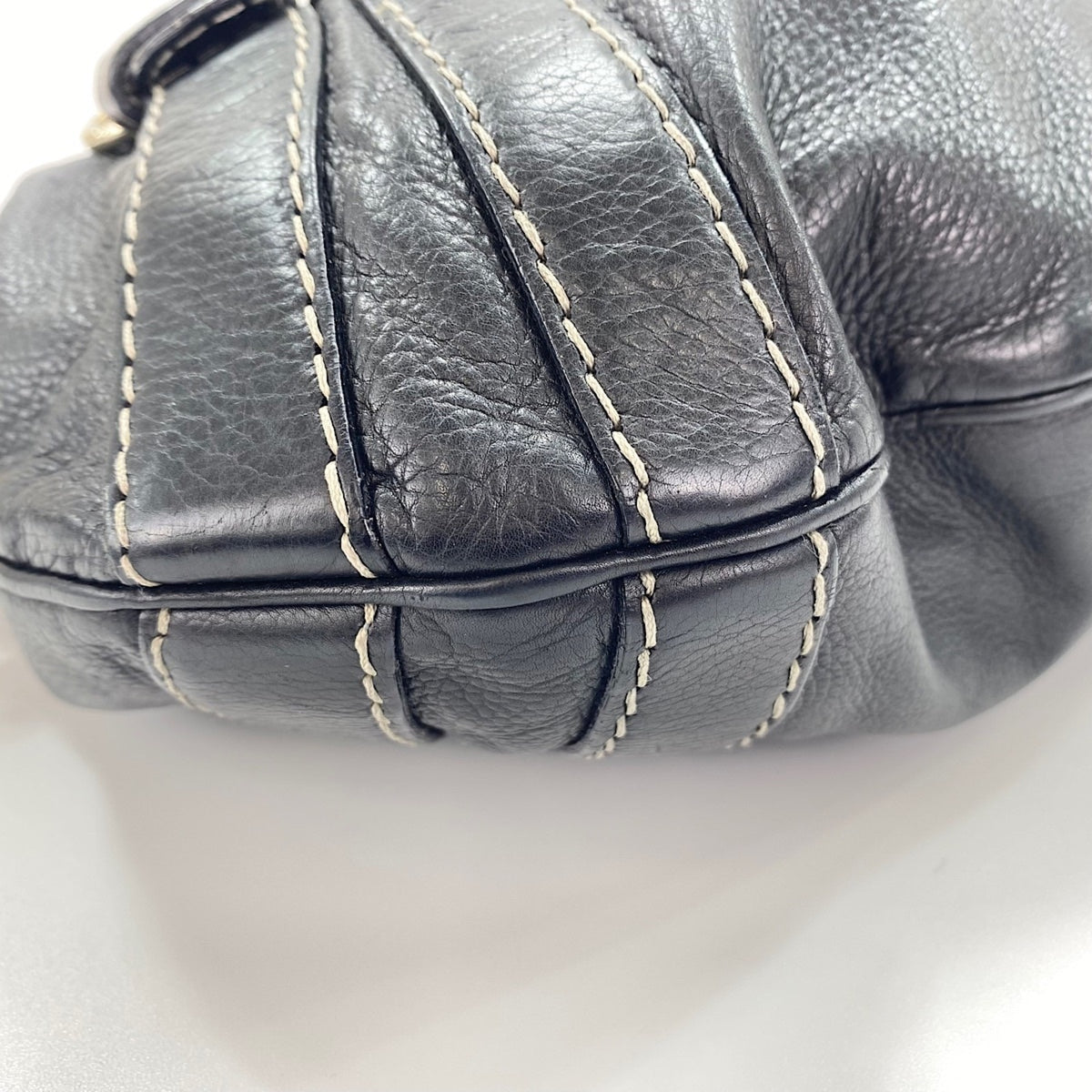 Gucci Black Shoulder Bag (Pre-Owned)