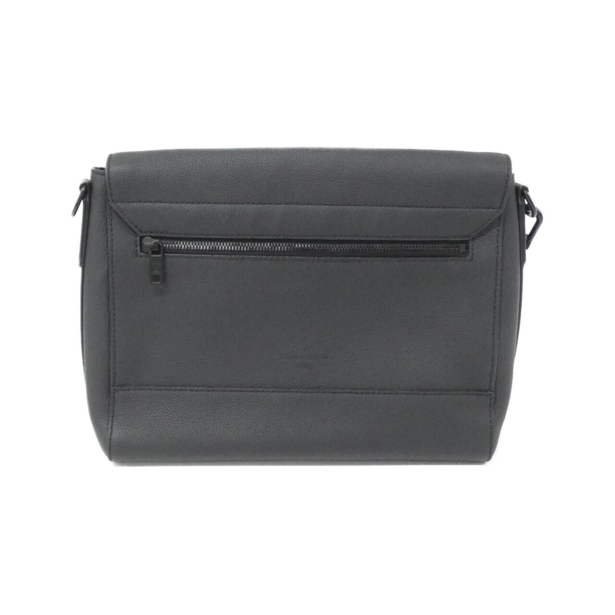 Louis Vuitton Black Leather Shoulder Bag (Pre-Owned)