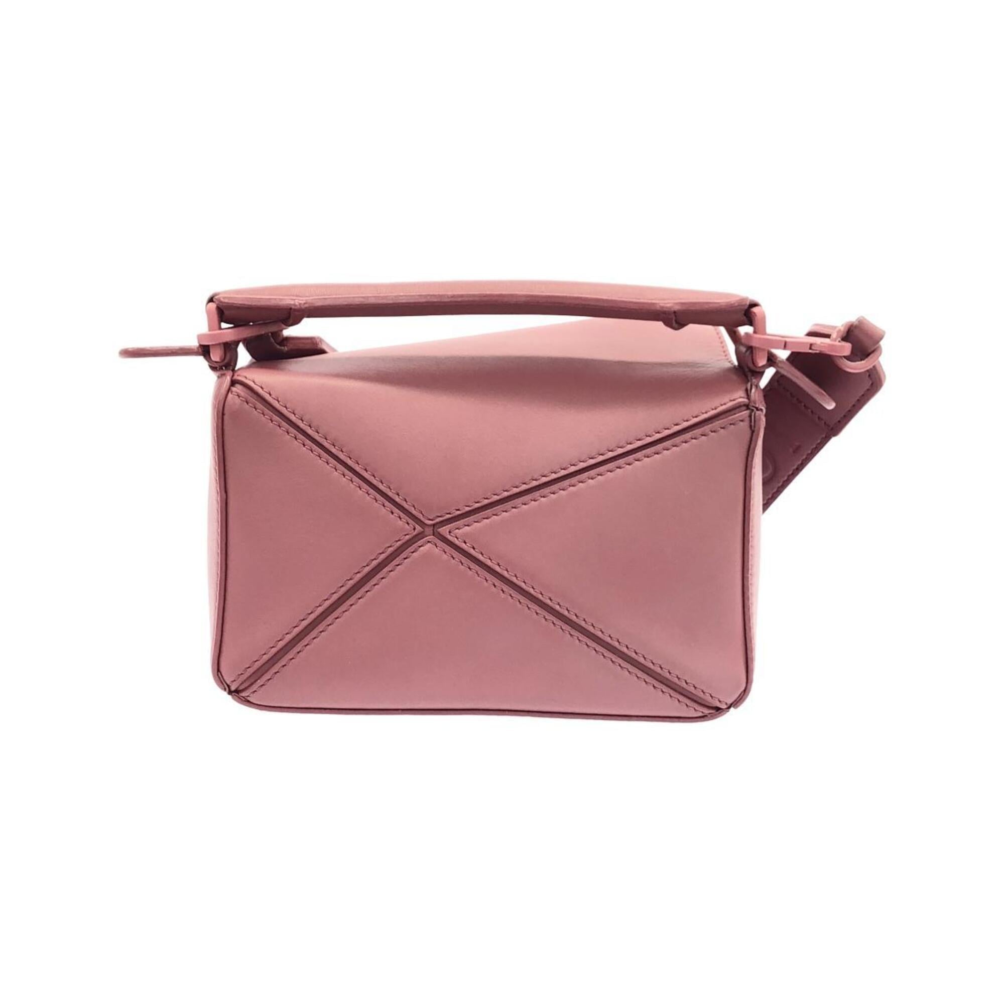 Loewe Pink Leather Handbag (Pre-Owned)