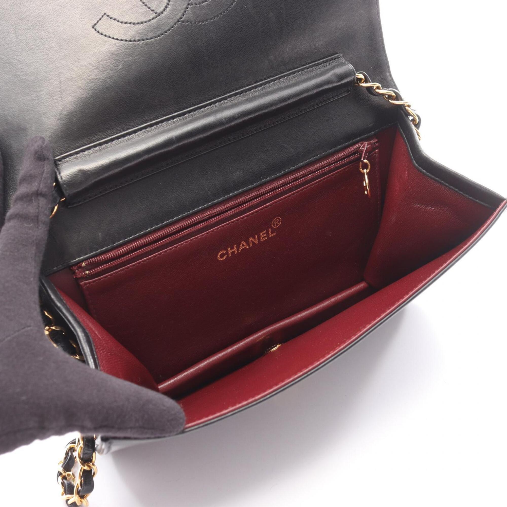 Chanel Black Leather Handbag Shoulder Bag (Pre-Owned)