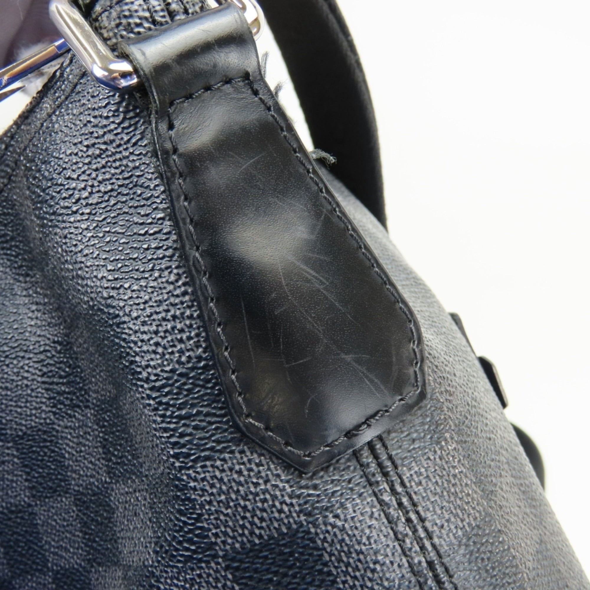 Louis Vuitton Black Dark Gray Damier Graphite Shoulder Bag (Pre-Owned)