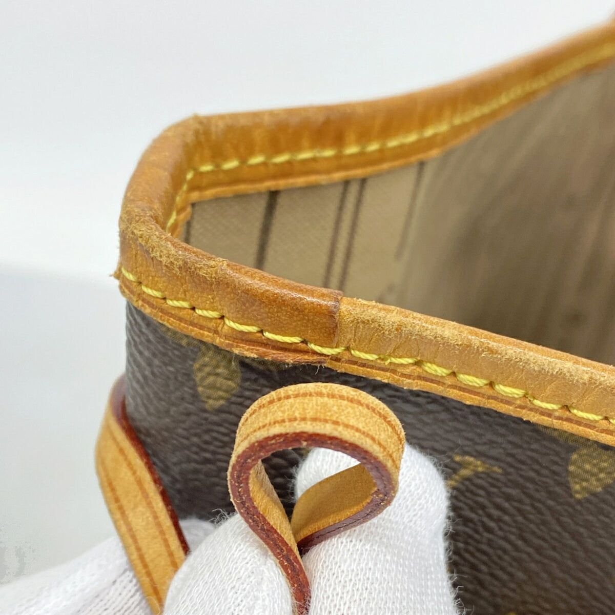 Louis Vuitton Brown Tote Bag (Pre-Owned)