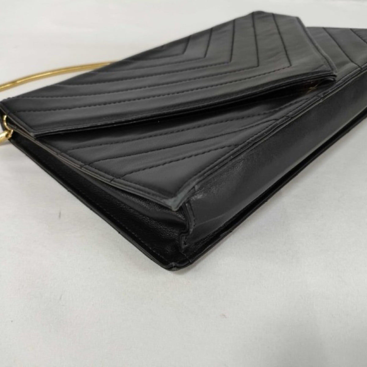 Yves Saint Laurent Black Leather Shoulder Bag (Pre-Owned)