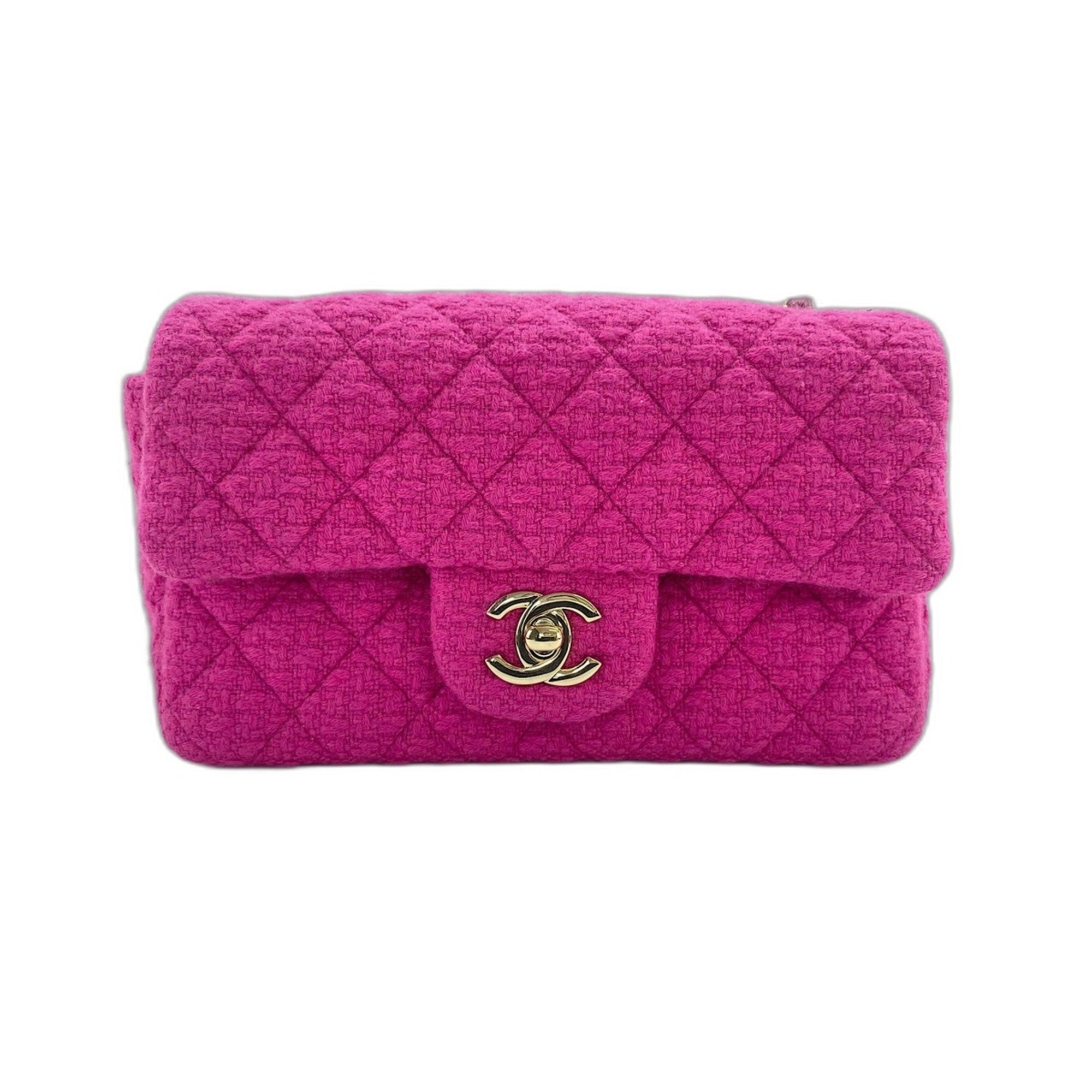 Chanel Pink Shoulder Bag (Pre-Owned)