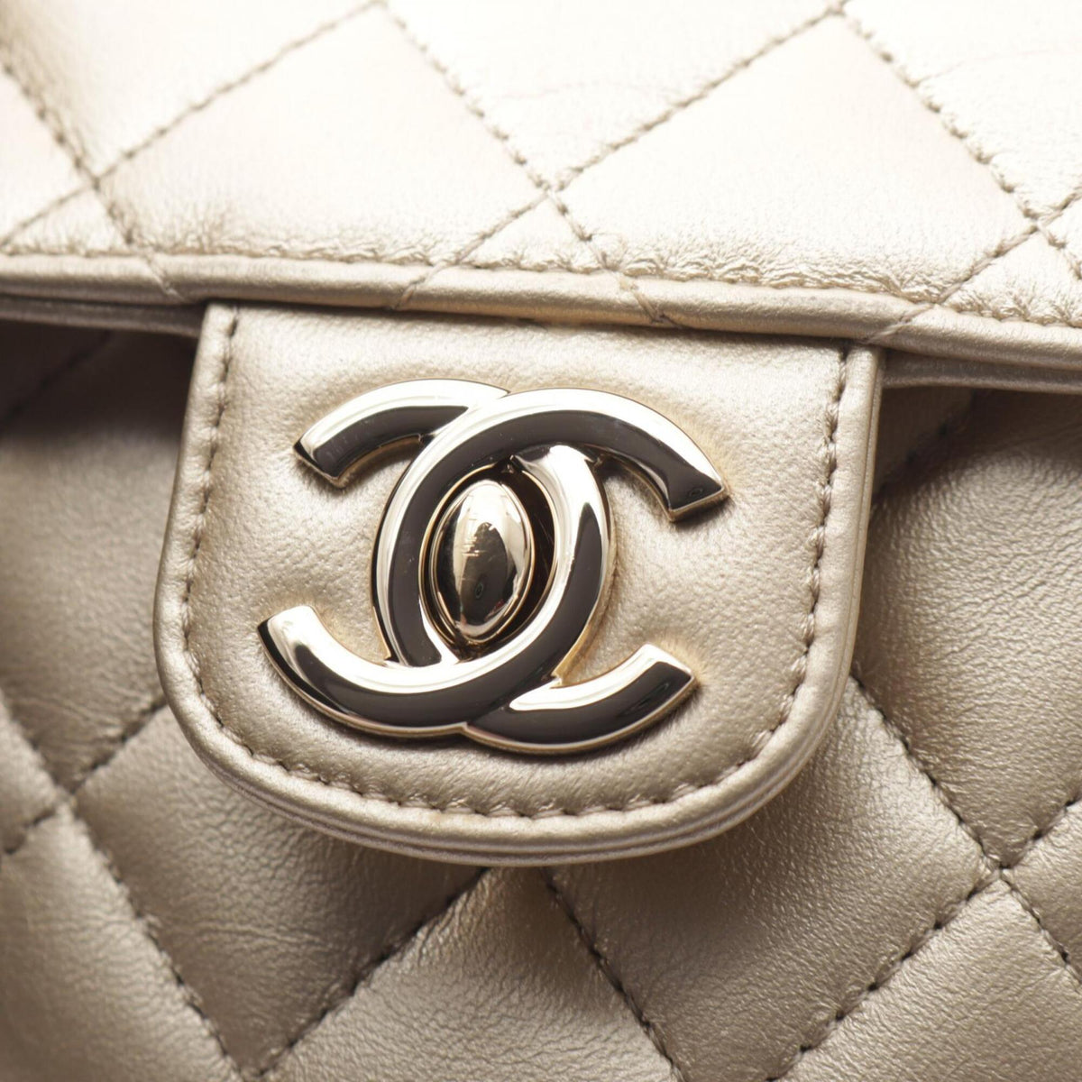 Chanel Gold Leather Clutch Bag Handbag Shoulder Bag (Pre-Owned)