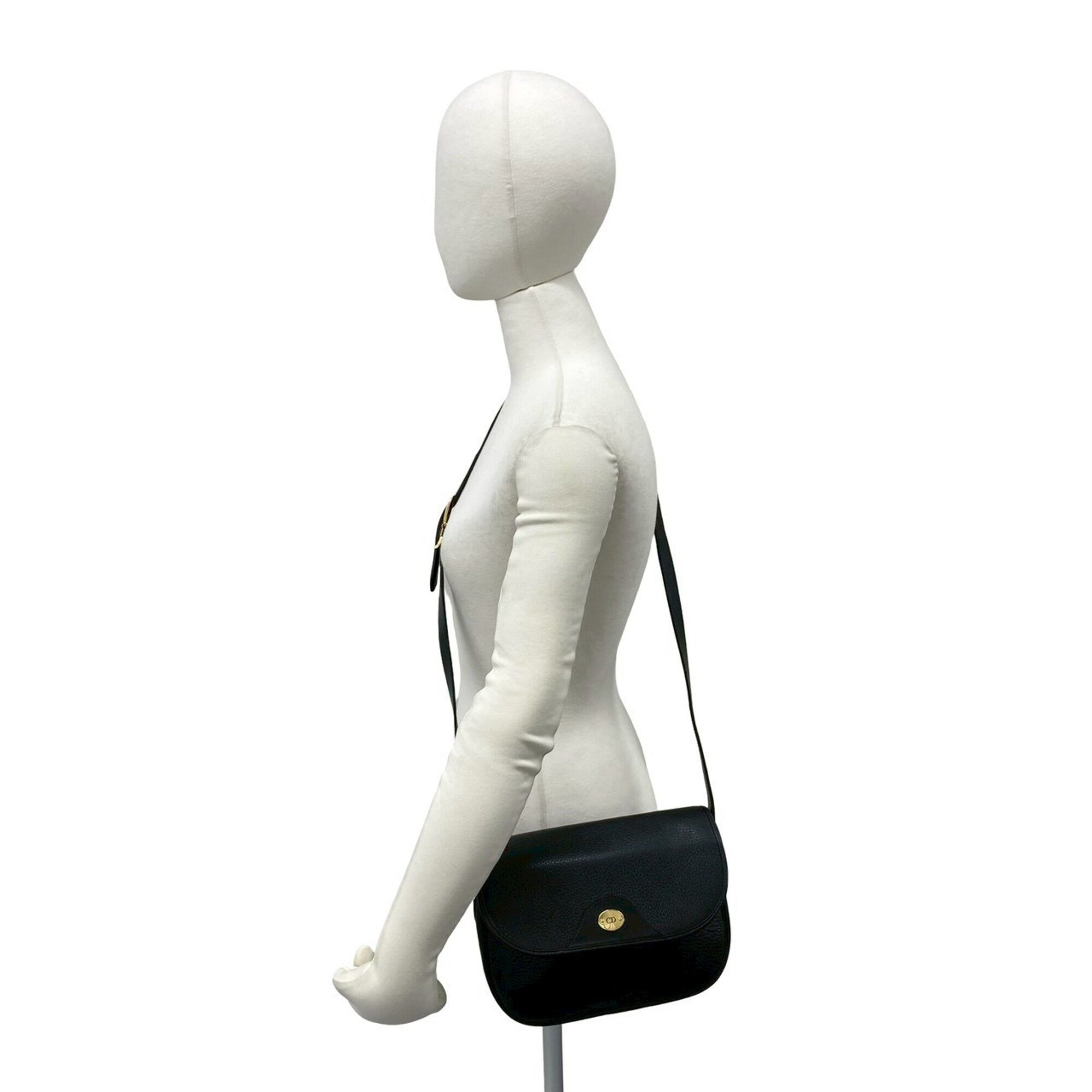 Christian Dior Black Leather Shoulder Bag (Pre-Owned)
