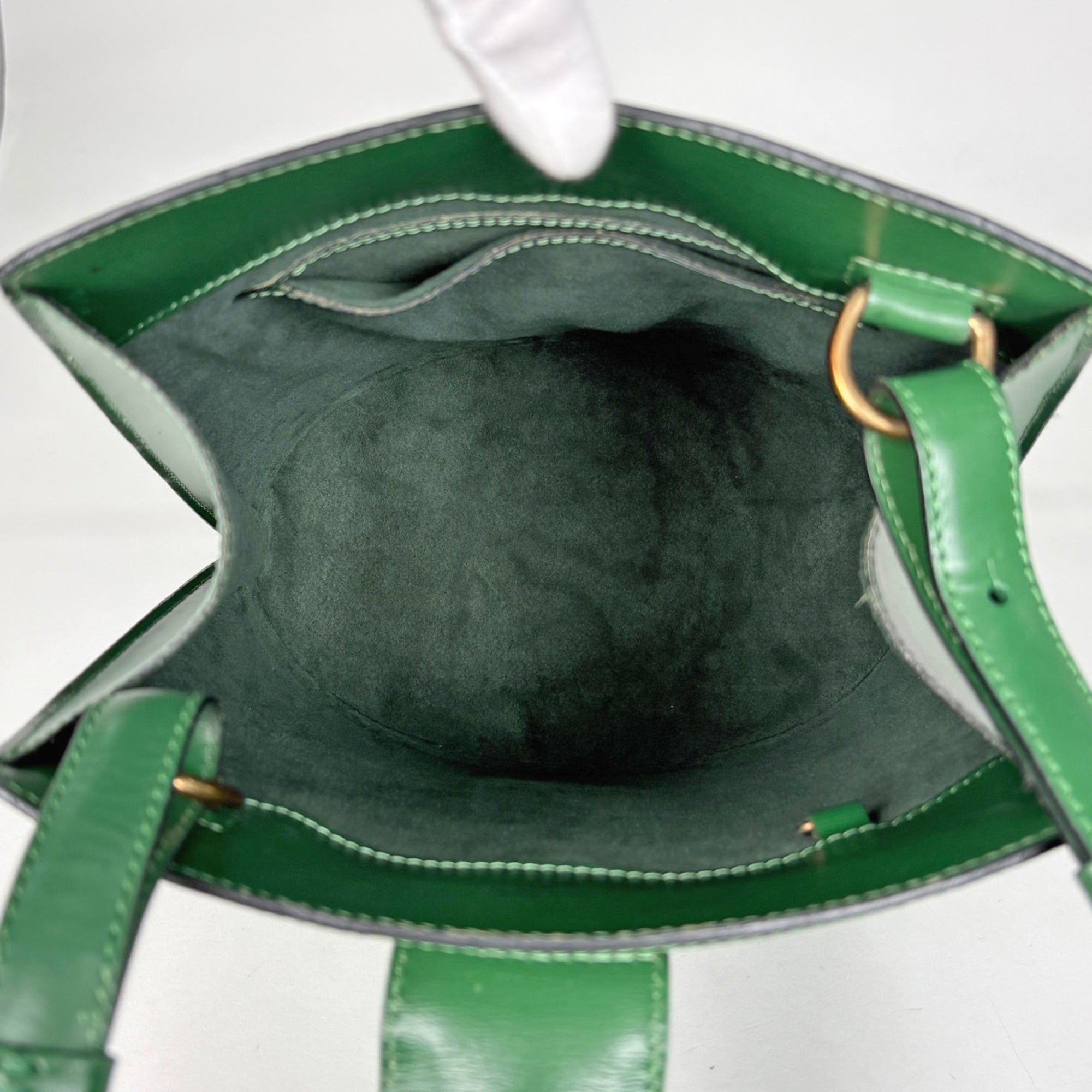 Louis Vuitton Borneo Green Epi Leather Shoulder Bag (Pre-Owned)