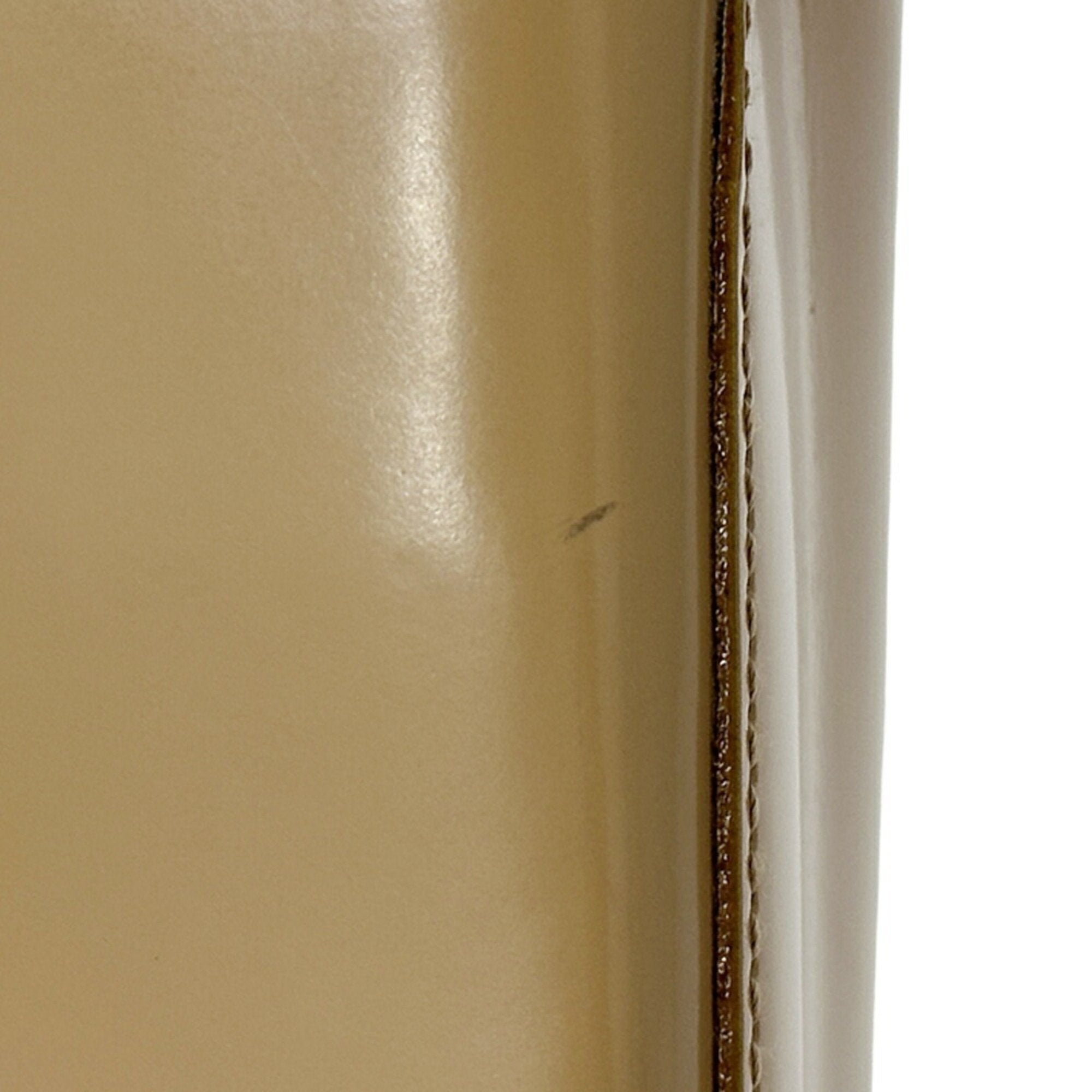 Salvatore Ferragamo Beige Leather Handbag (Pre-Owned)
