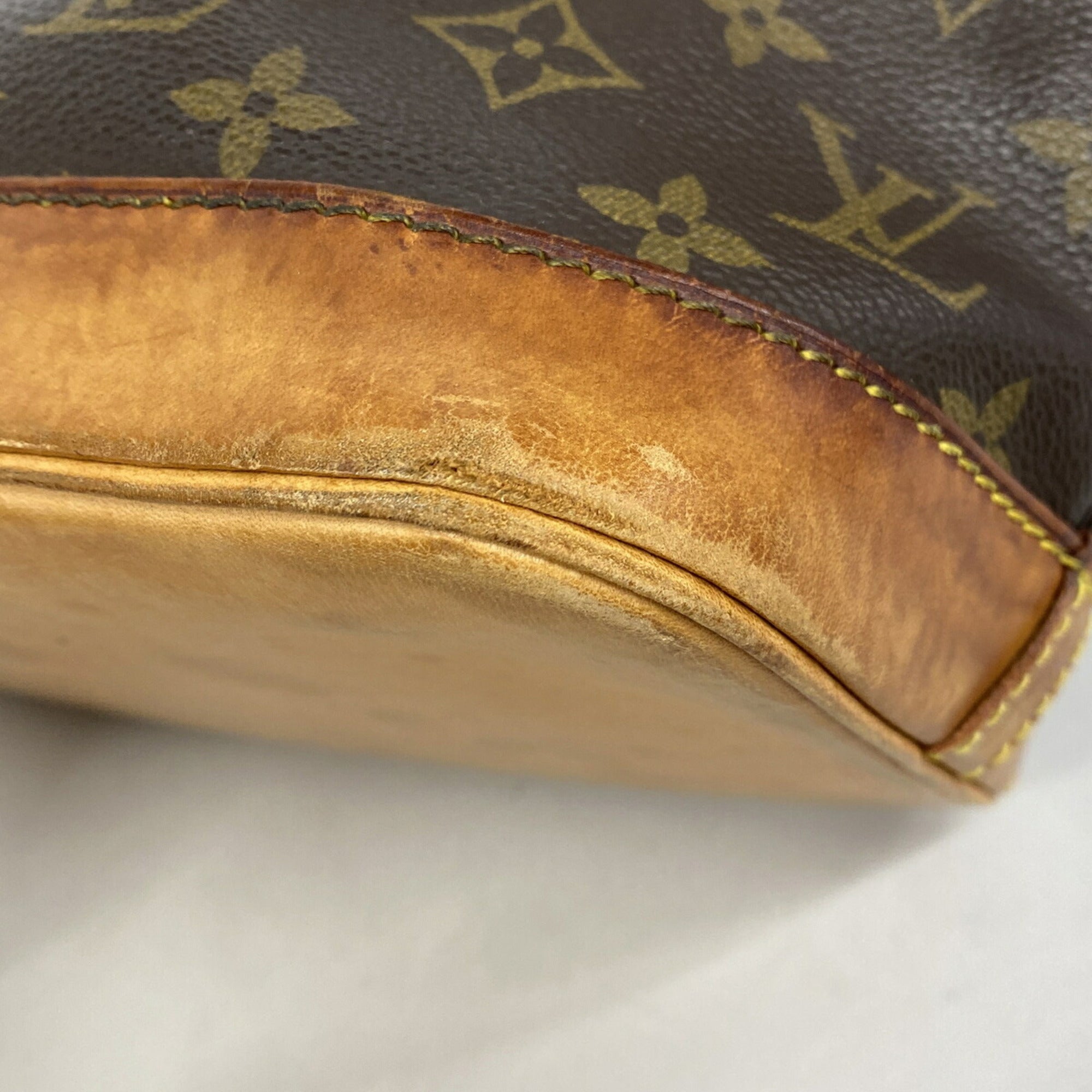 Louis Vuitton Brown Handbag (Pre-Owned)