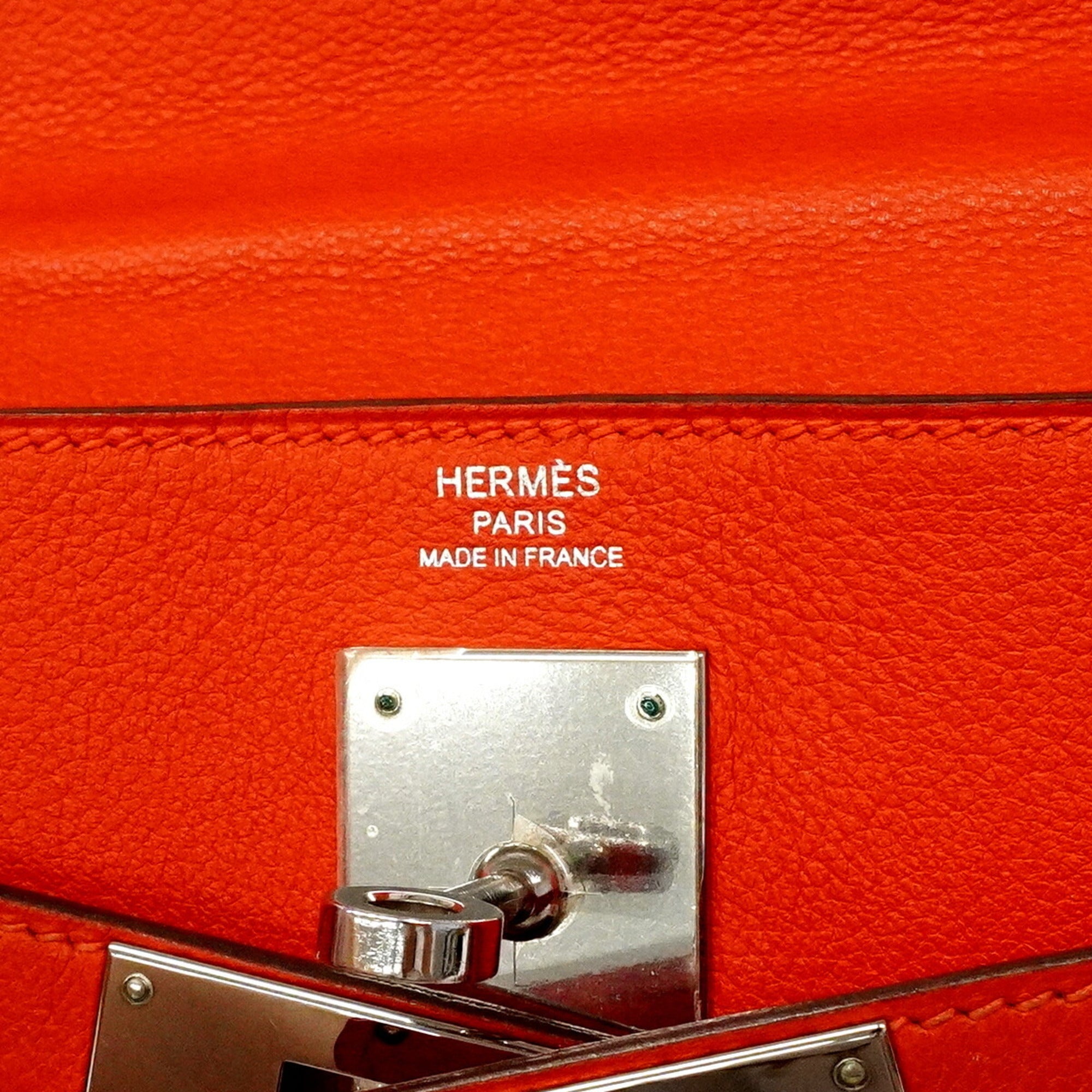 Hermes Red Color Handbag (Pre-Owned)