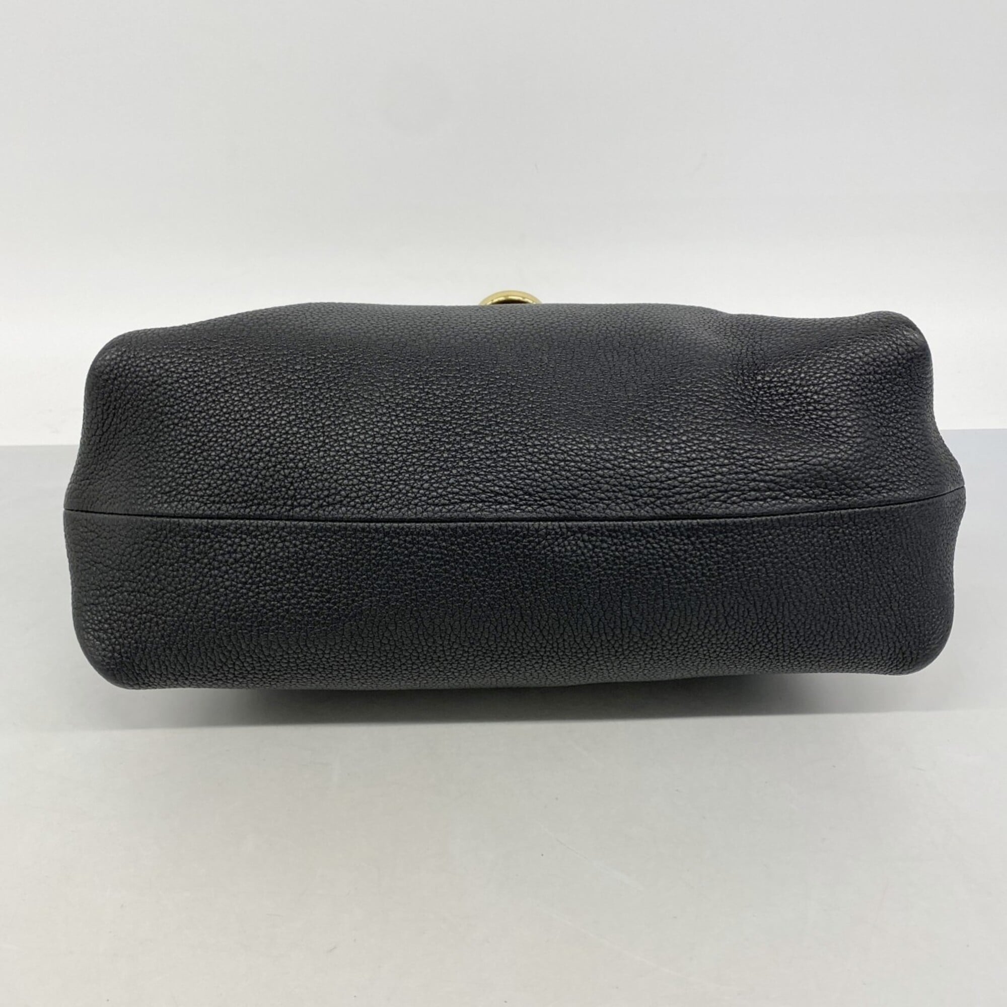Salvatore Ferragamo Black Leather Shoulder Bag (Pre-Owned)