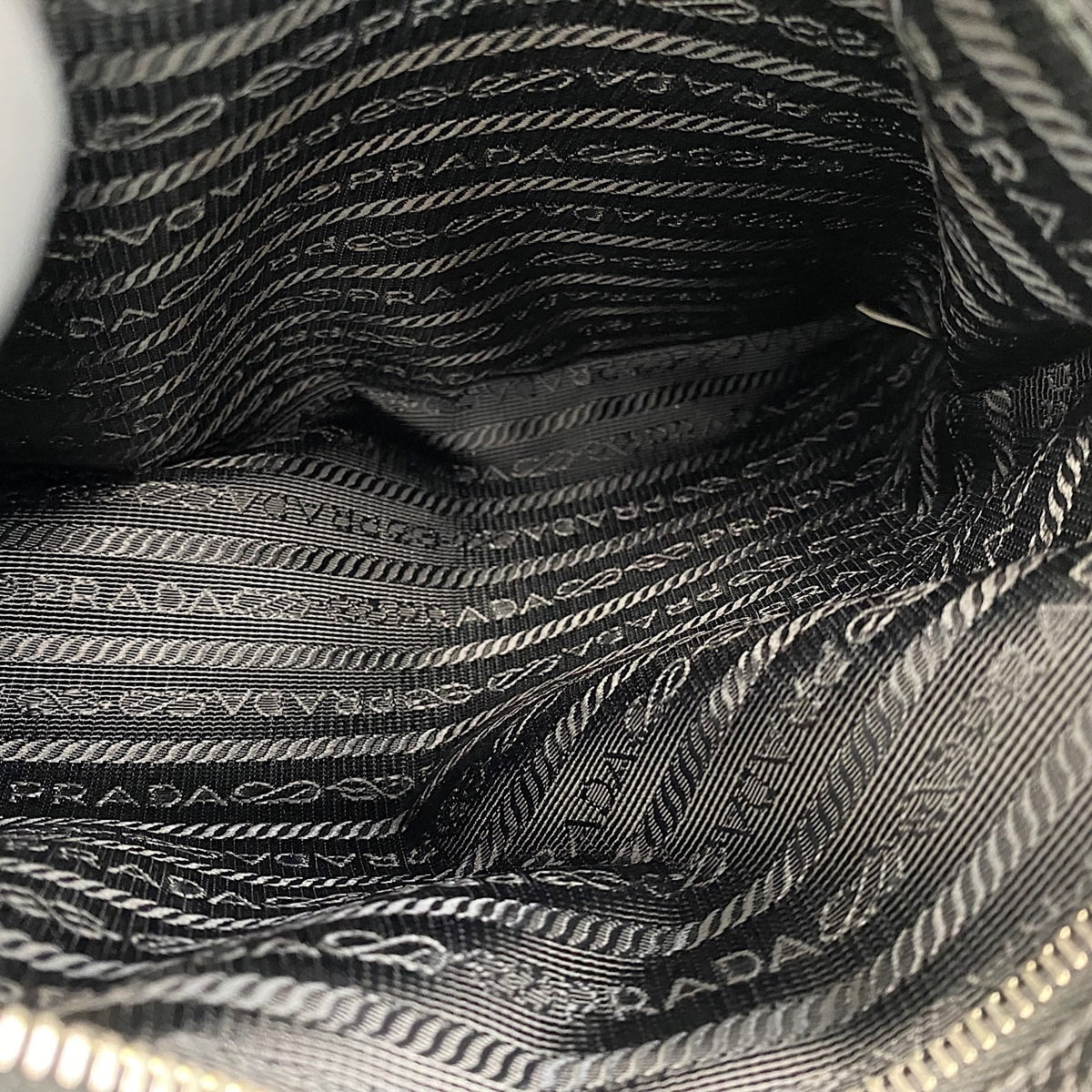 Prada Black Handbag (Pre-Owned)