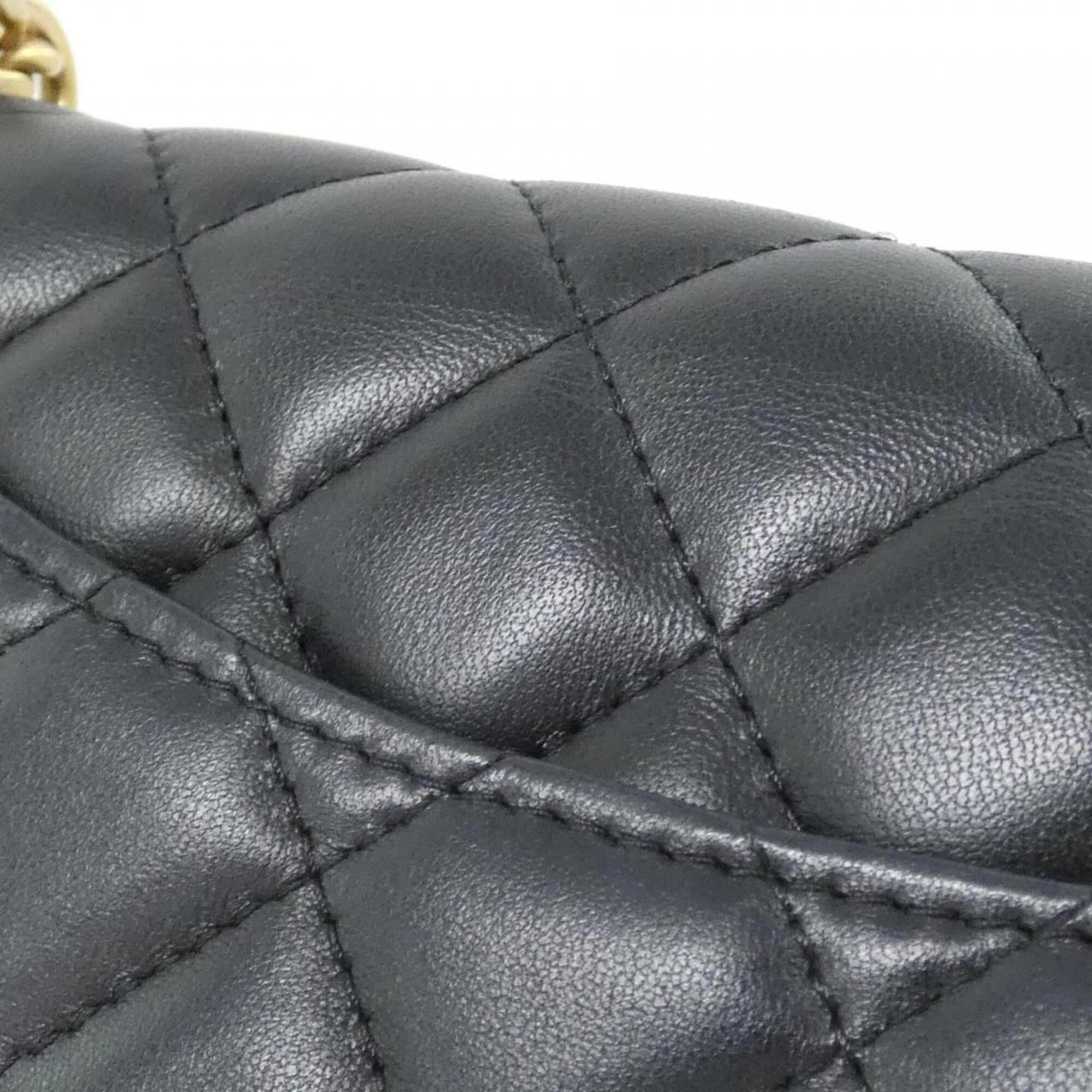 Chanel Black Leather Chain/Shoulder Wallet (Pre-Owned)