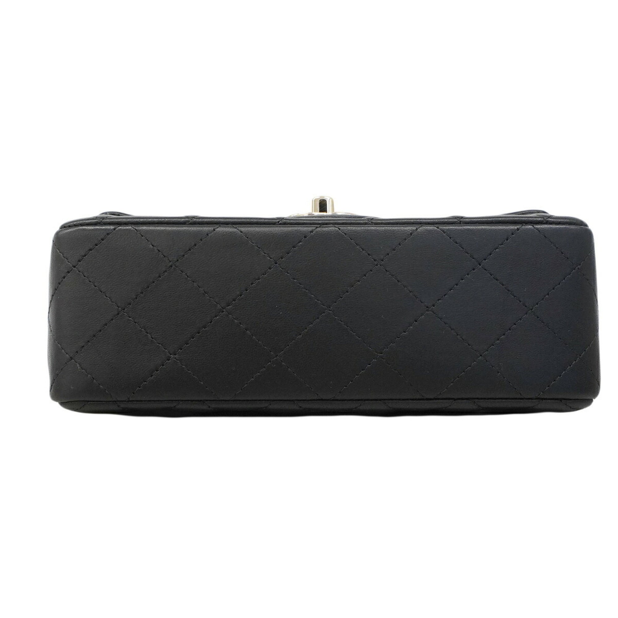 Chanel Black Leather Shoulder Bag (Pre-Owned)