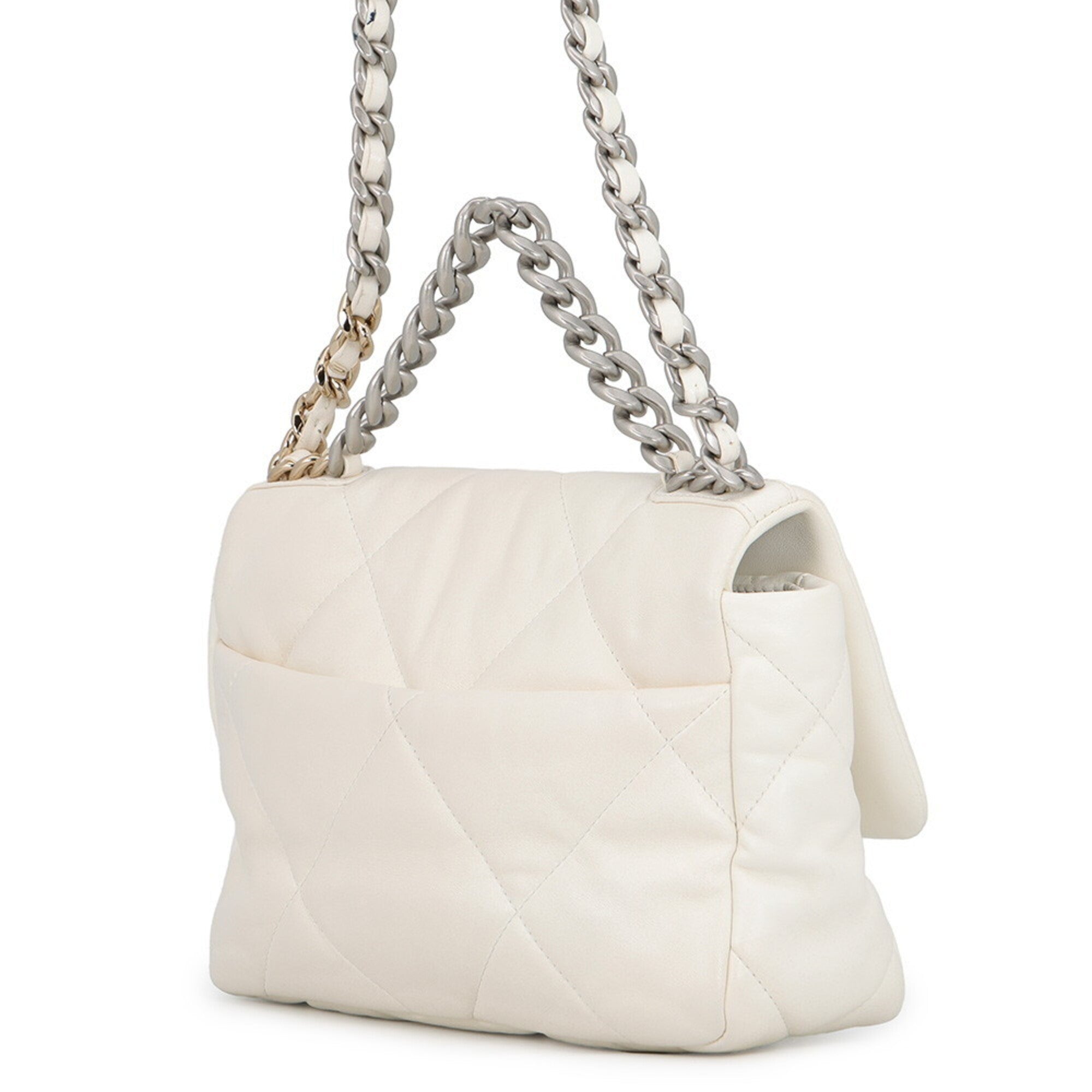 Chanel White Leather Shoulder Bag (Pre-Owned)