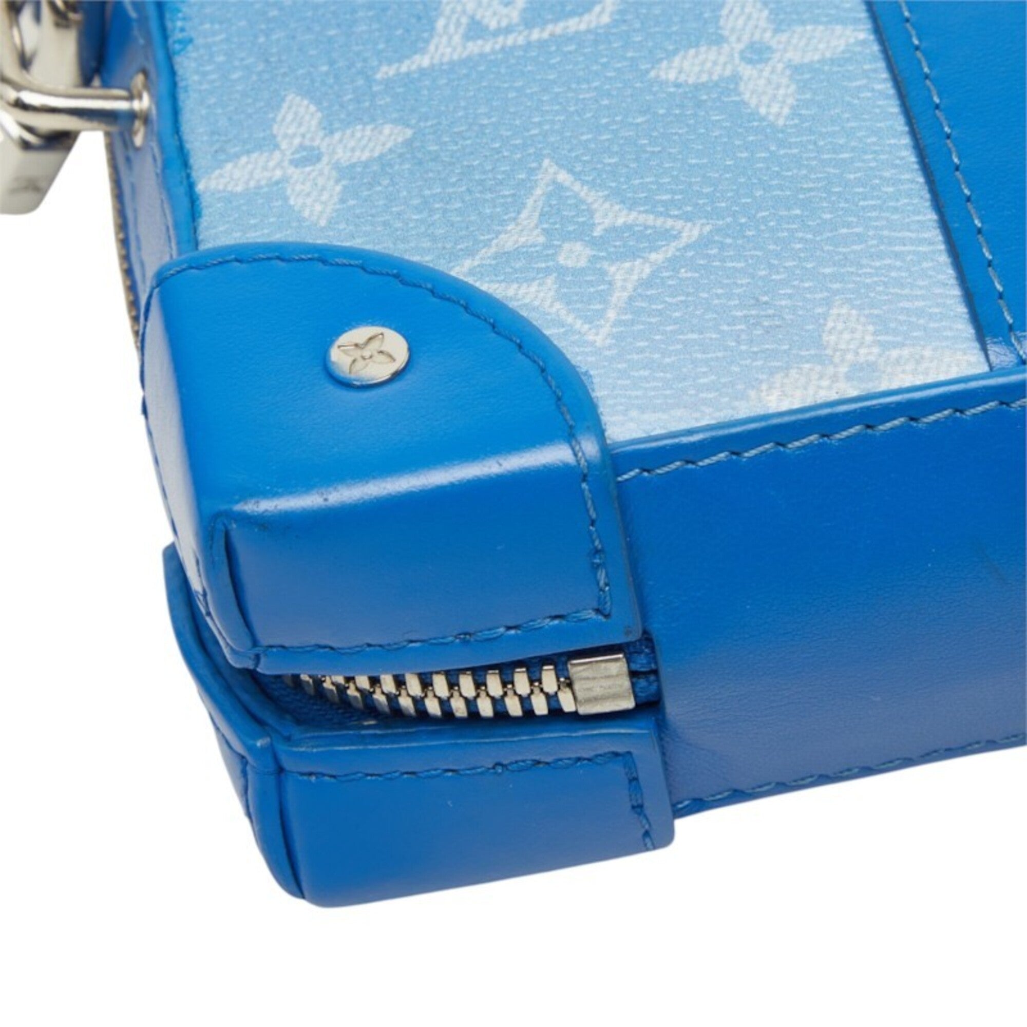 Louis Vuitton Blue Pvc Leather Shoulder Bag (Pre-Owned)