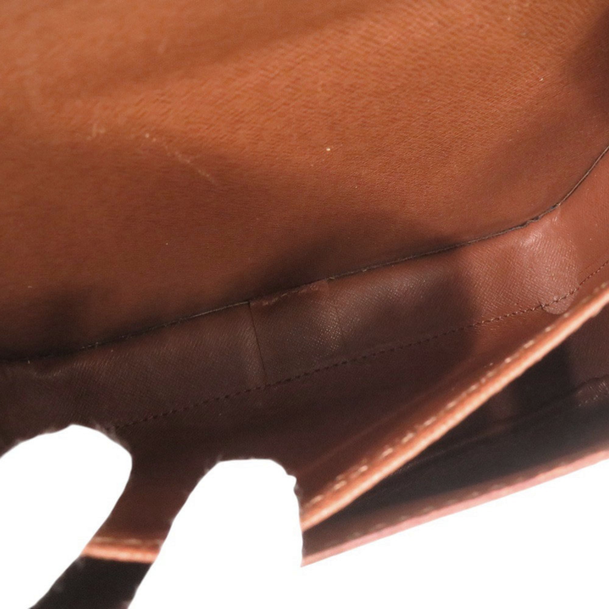 Louis Vuitton Brown Monogram Monogram Shoulder Bag (Pre-Owned)
