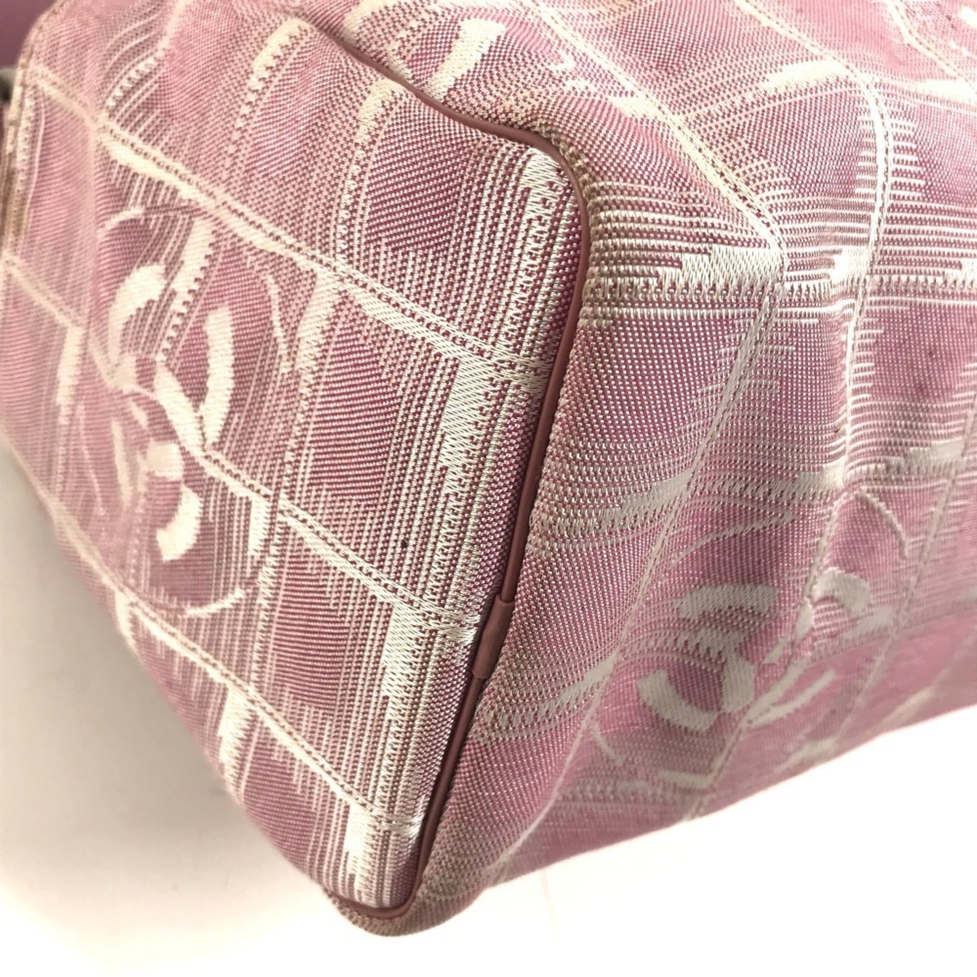 Chanel New Travel Line Pink Nylon Canvas Leather Pochette Shoulder Bag (Pre-Owned)