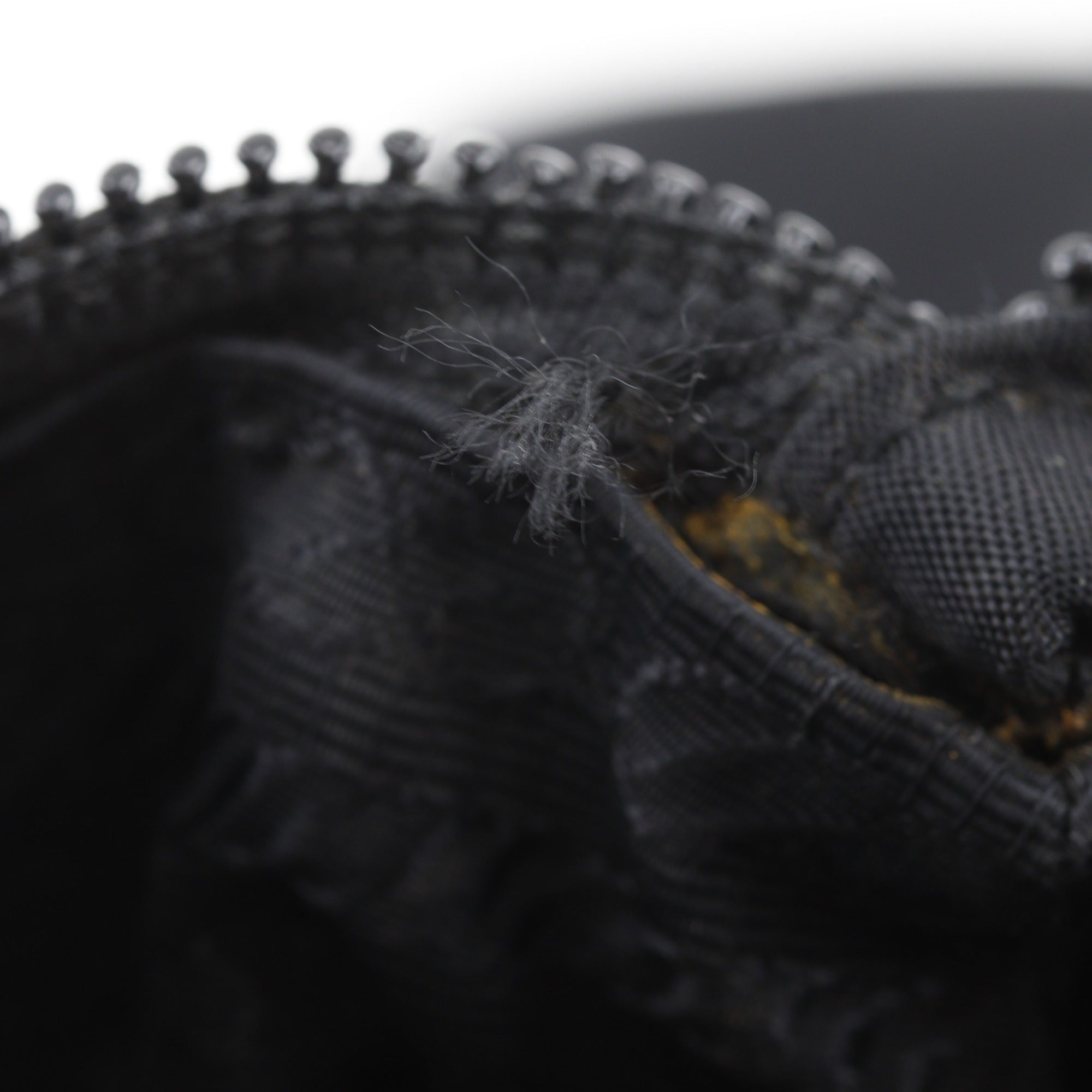 Prada Black Nylon Handbag (Pre-Owned)