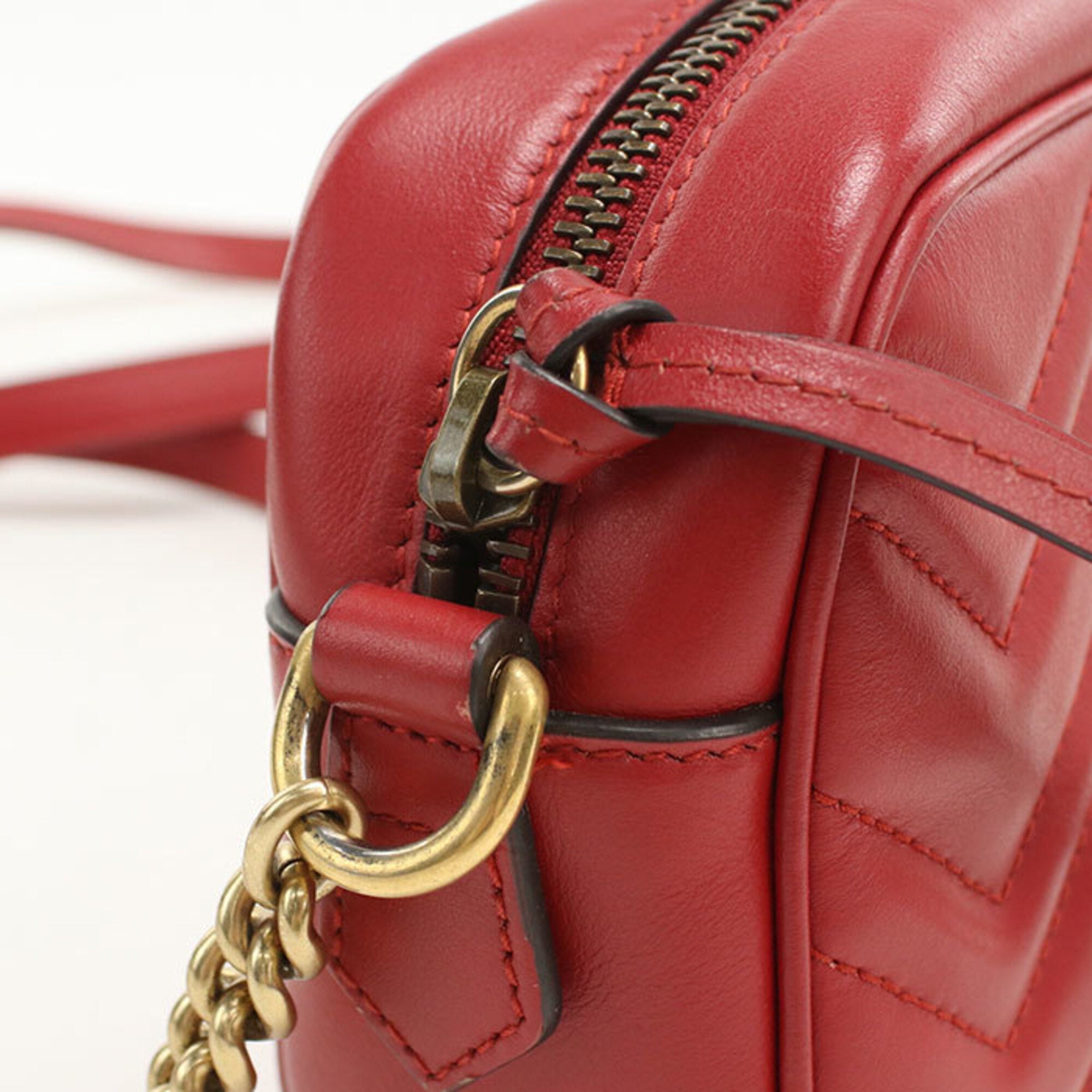 Gucci Red Color Quilting Shoulder Bag (Pre-Owned)