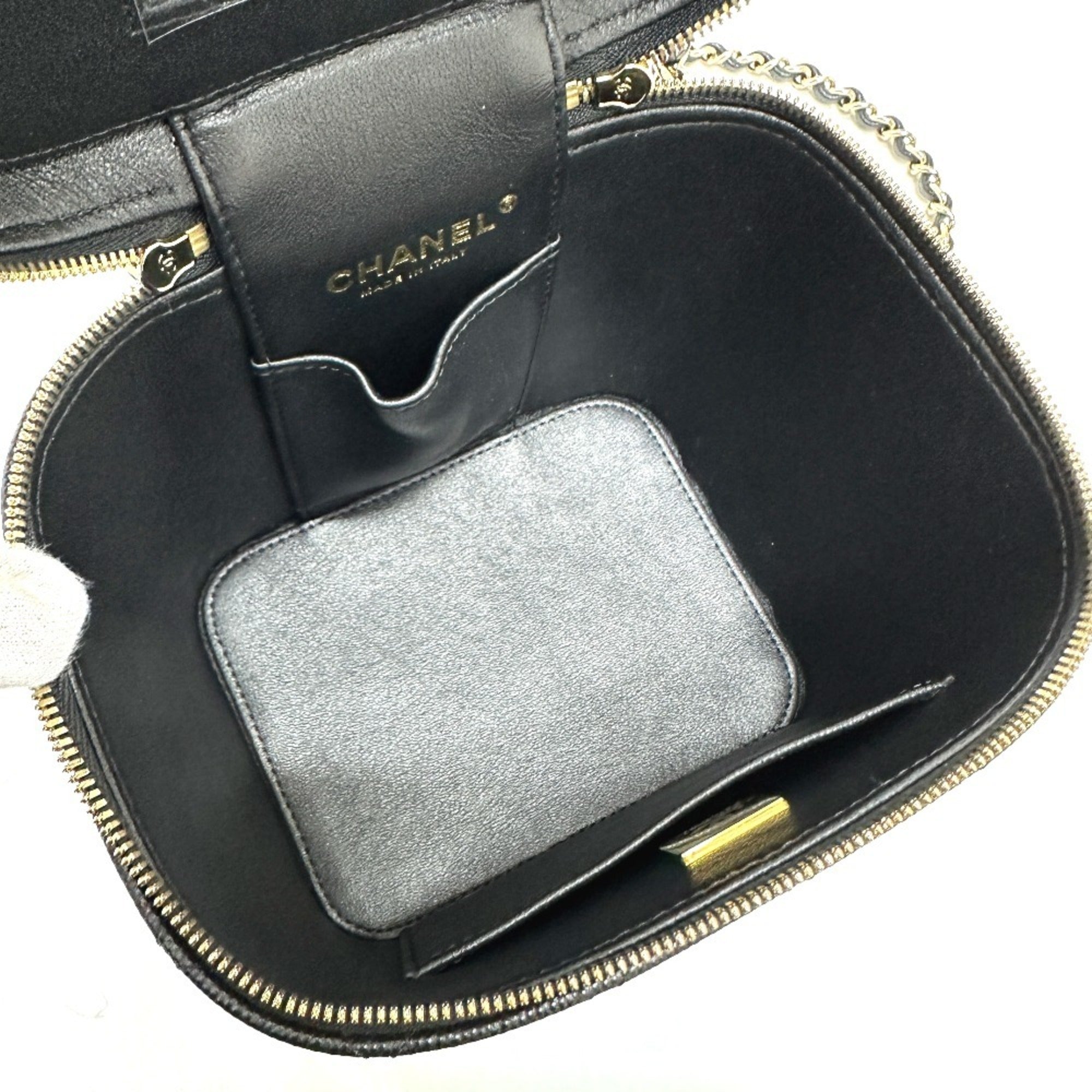 Chanel Matelasse Black Caviar Leather Handbag Shoulder Bag Vanity Bag (Pre-Owned)