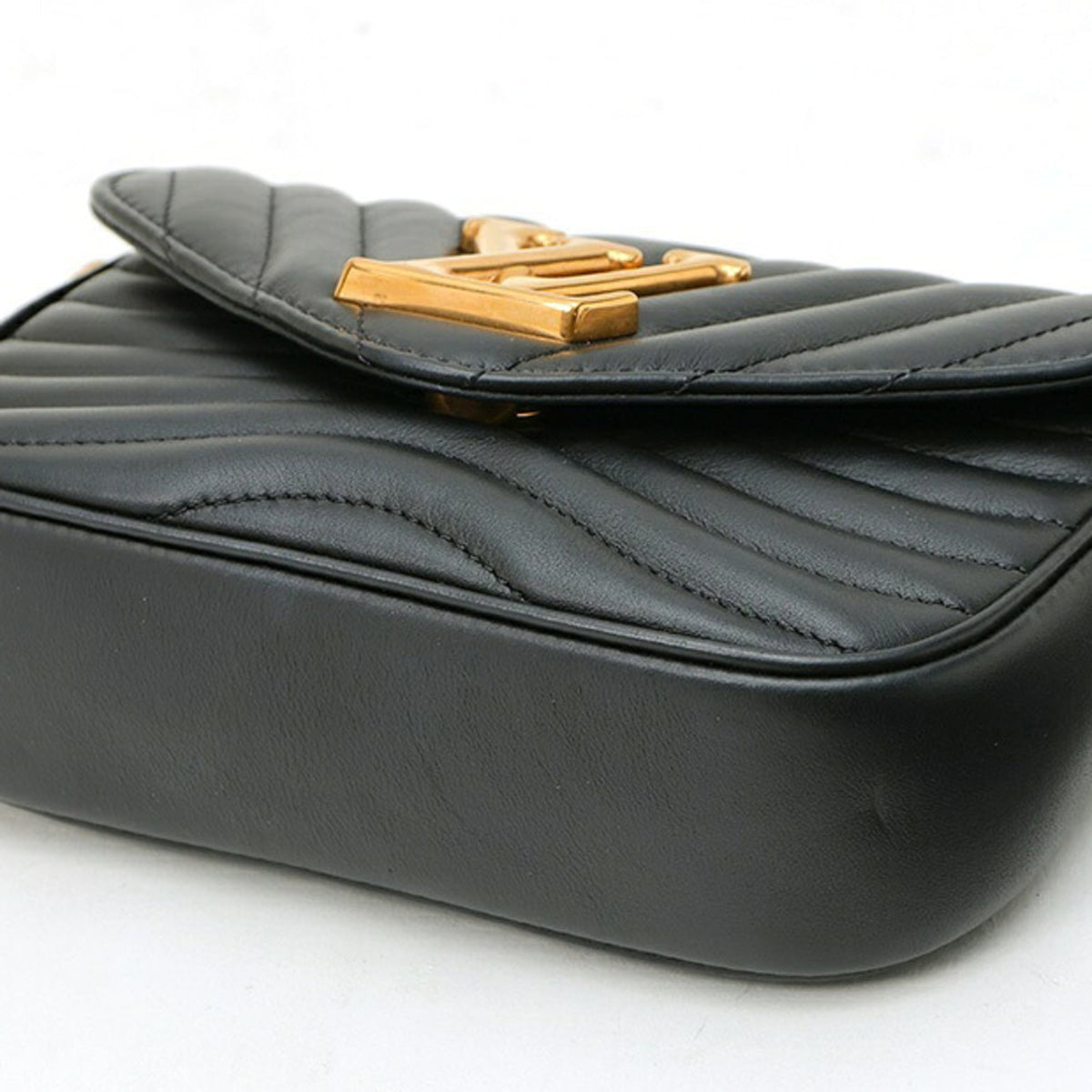 Louis Vuitton Black Leather Pochette Pouch Shoulder Bag (Pre-Owned)