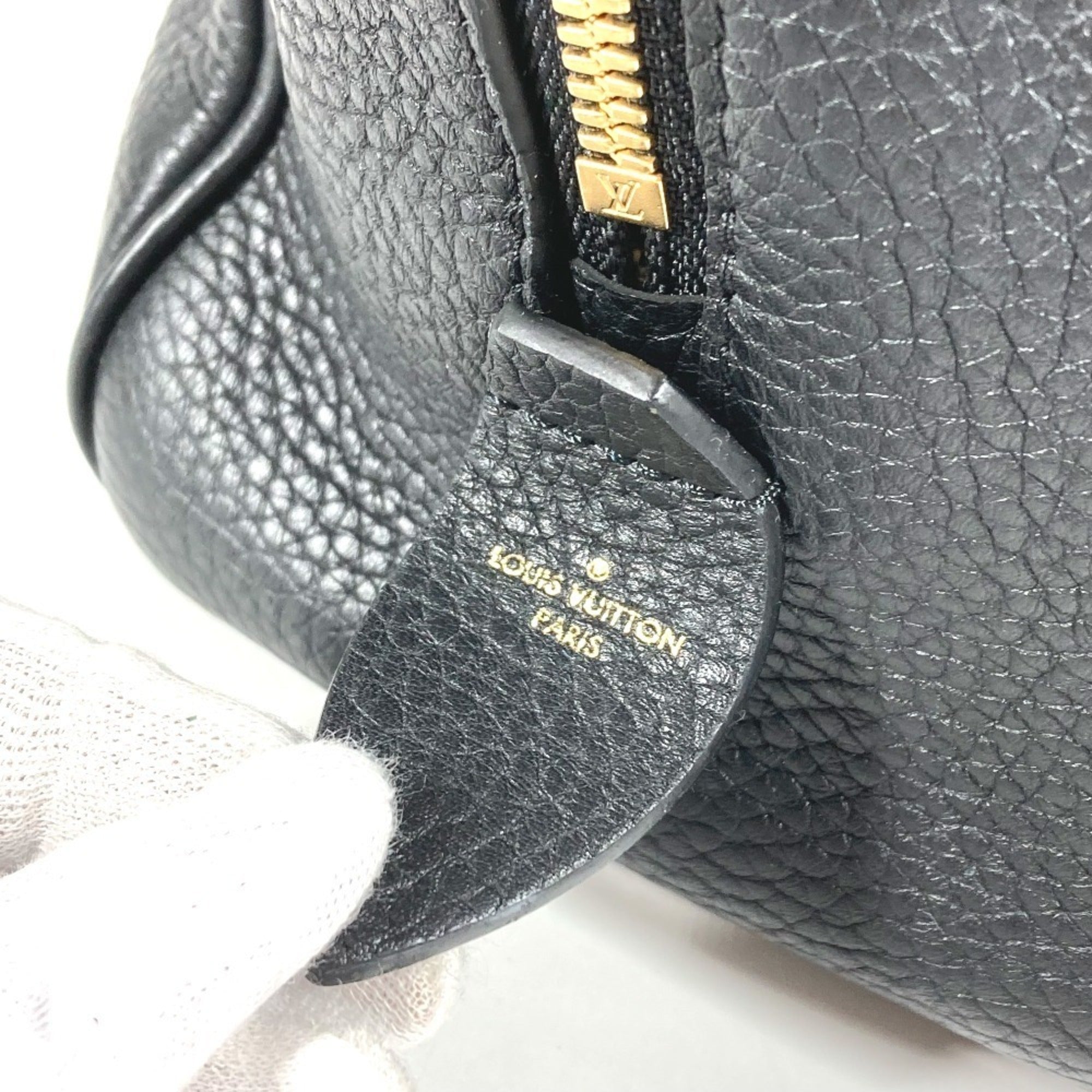 Louis Vuitton Black Noir Leather Handbag Tote Bag (Pre-Owned)