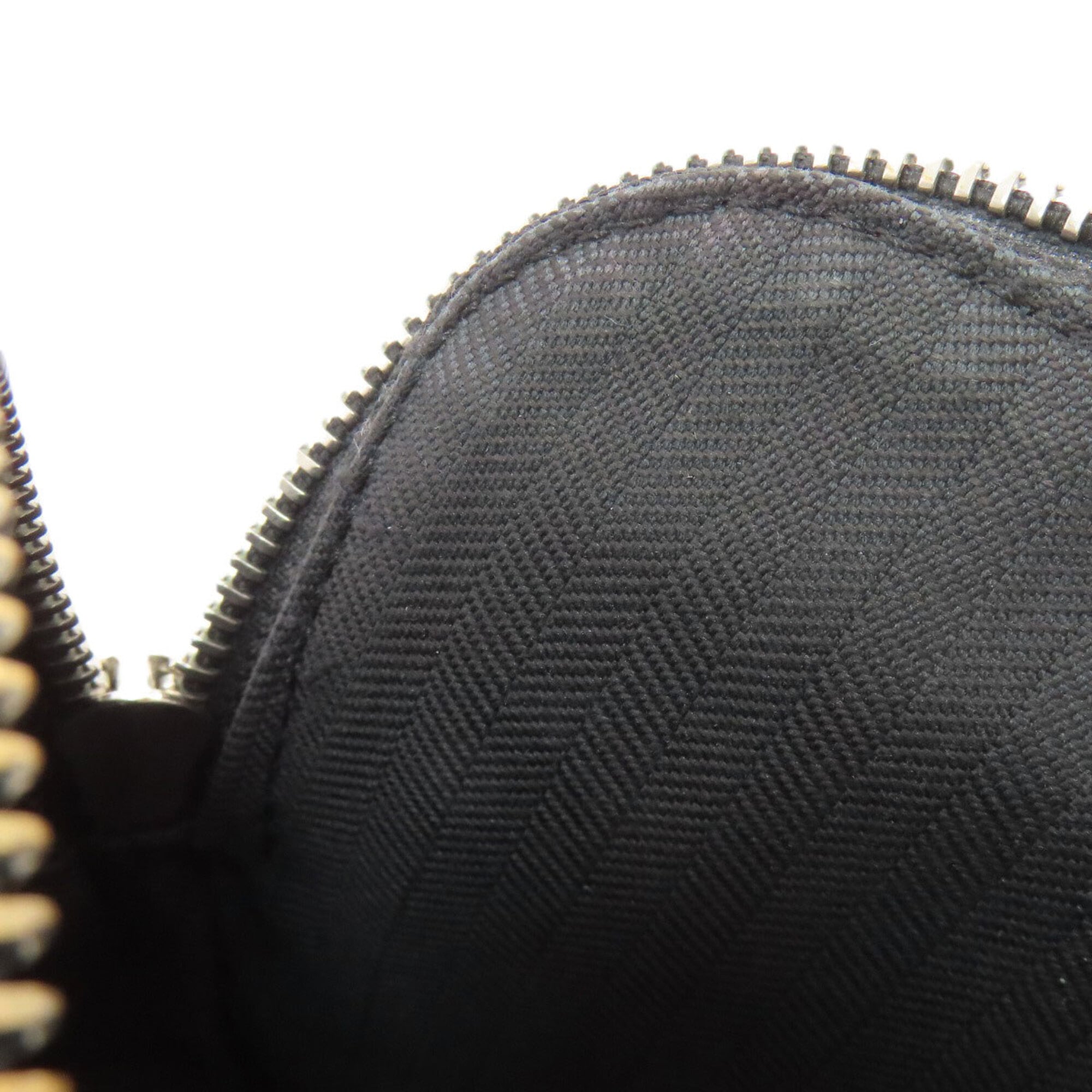 Loewe Black Leather Shoulder Bag (Pre-Owned)