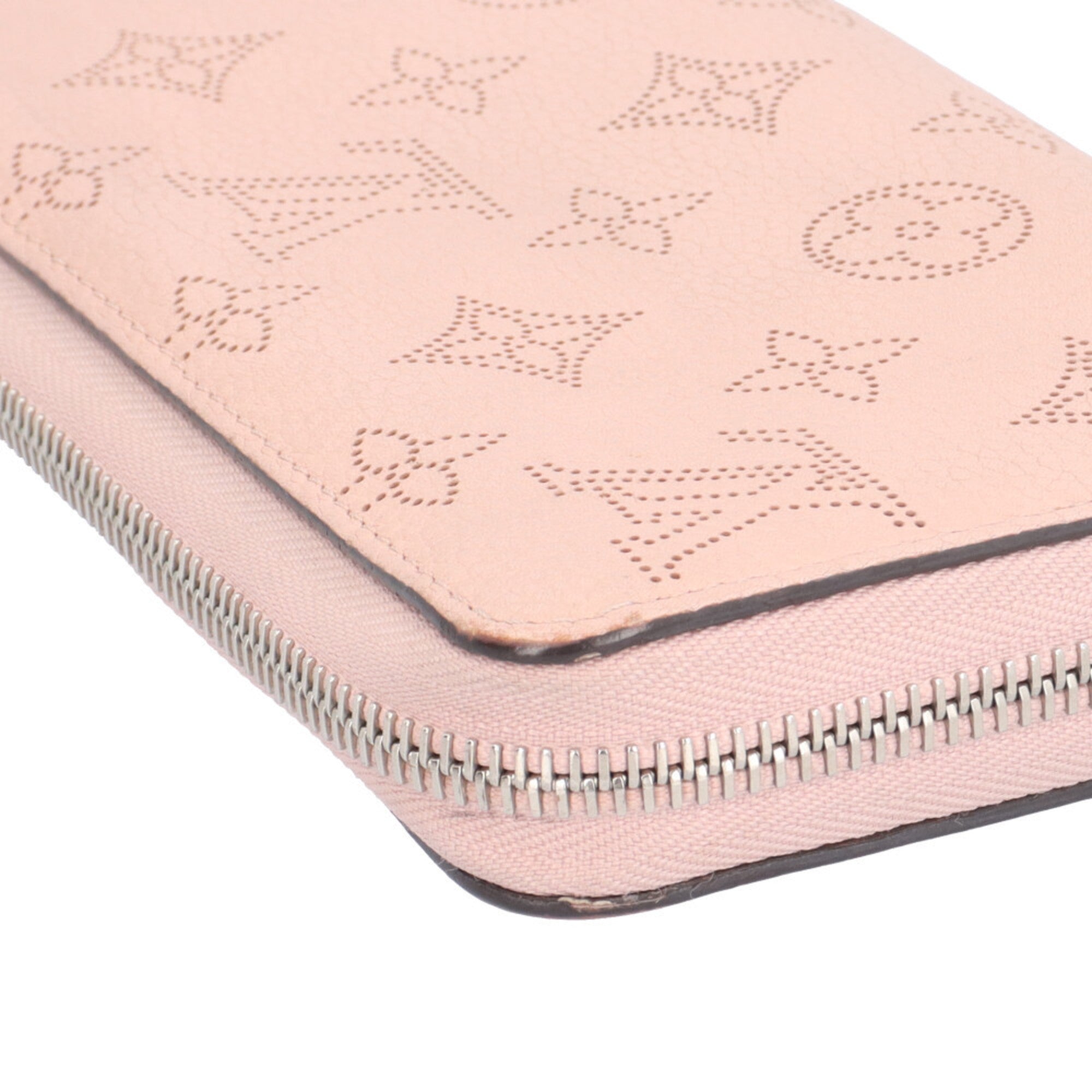 Louis Vuitton Mahina Magnolia Pink Mahina Leather Long Wallet (Bi-Fold) (Pre-Owned)