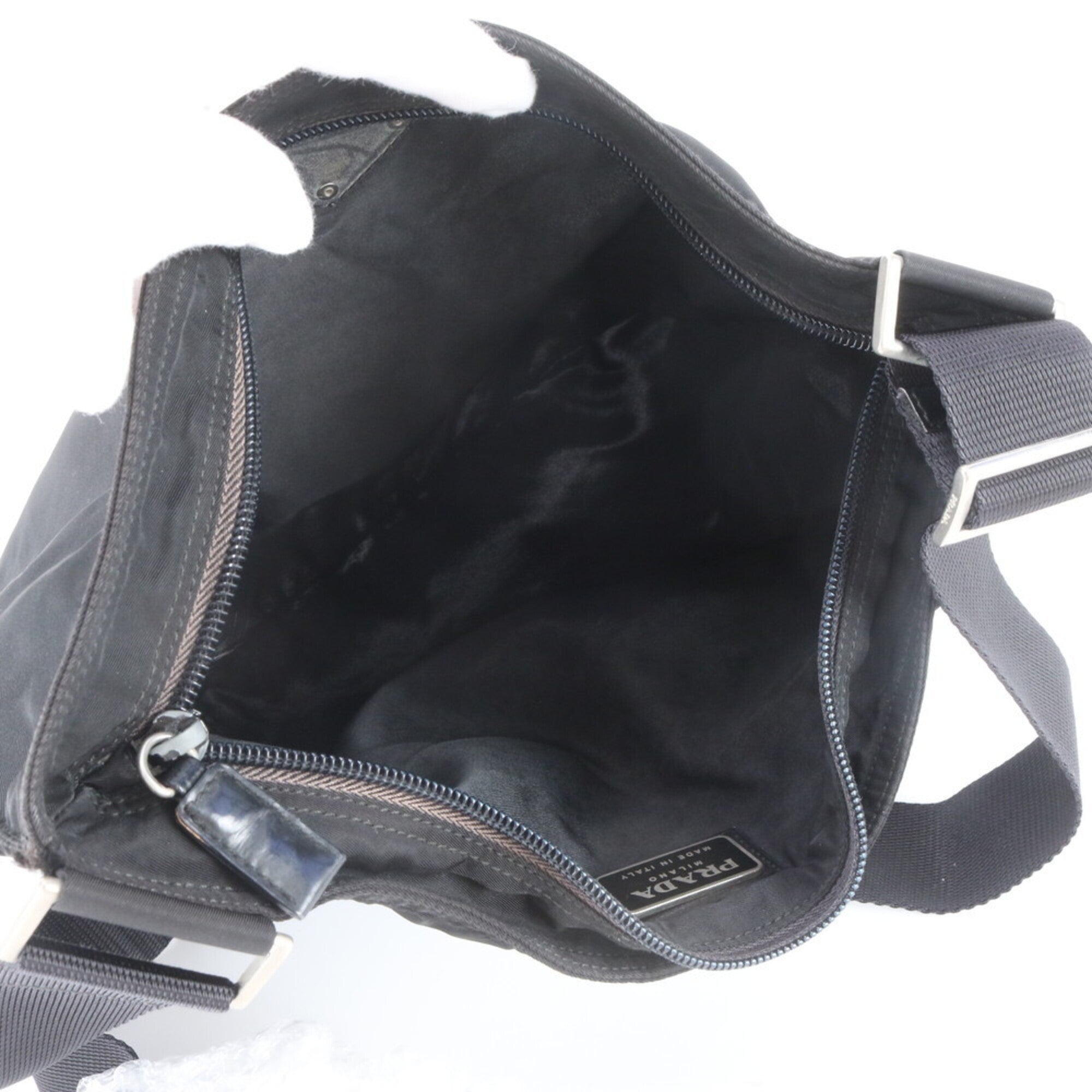 Prada Black Nylon Leather Messenger Bag Shoulder Bag (Pre-Owned)