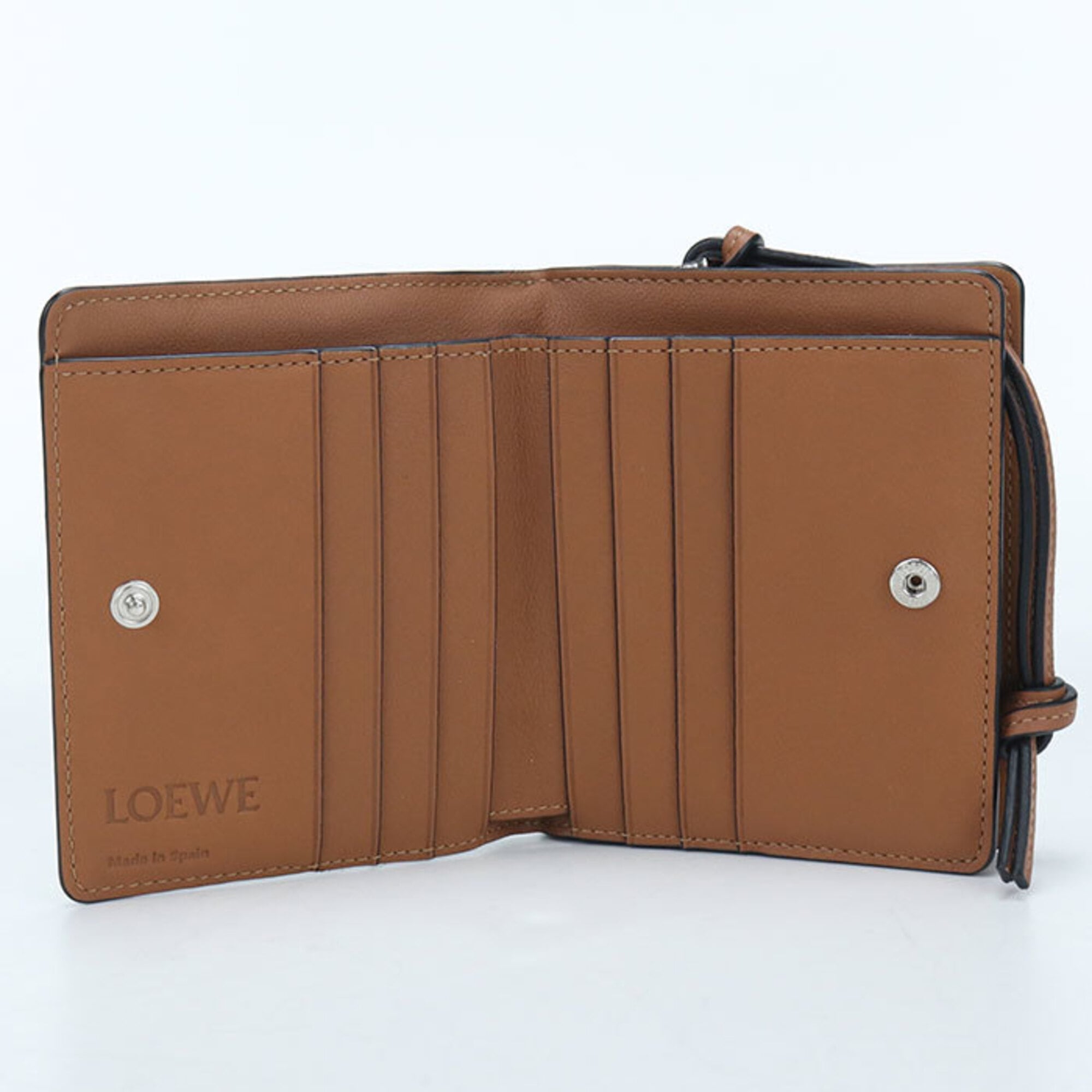 Loewe Beige Leather Wallet (Bi-Fold) (Pre-Owned)