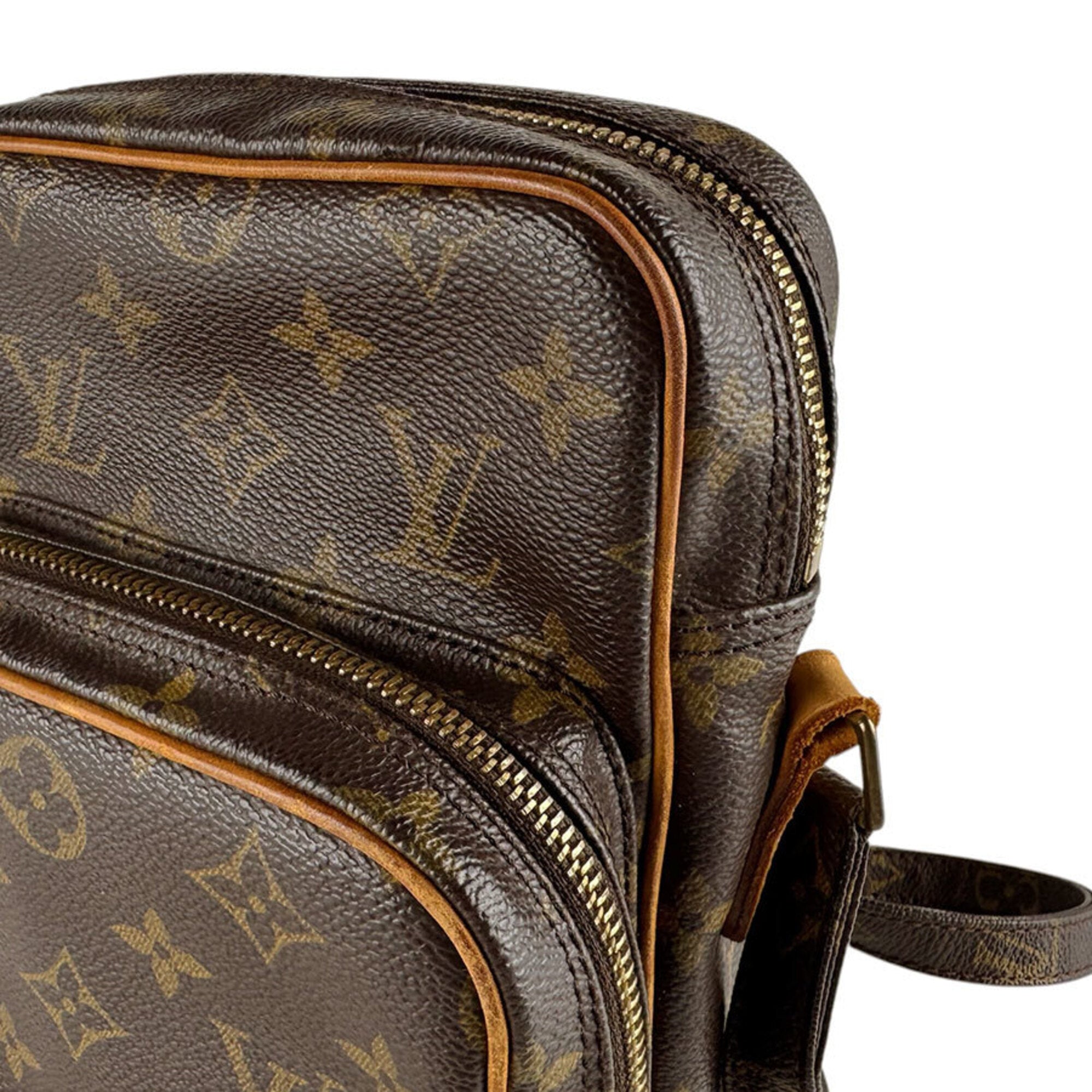 Louis Vuitton Brown Monogram Monogram Shoulder Bag (Pre-Owned)