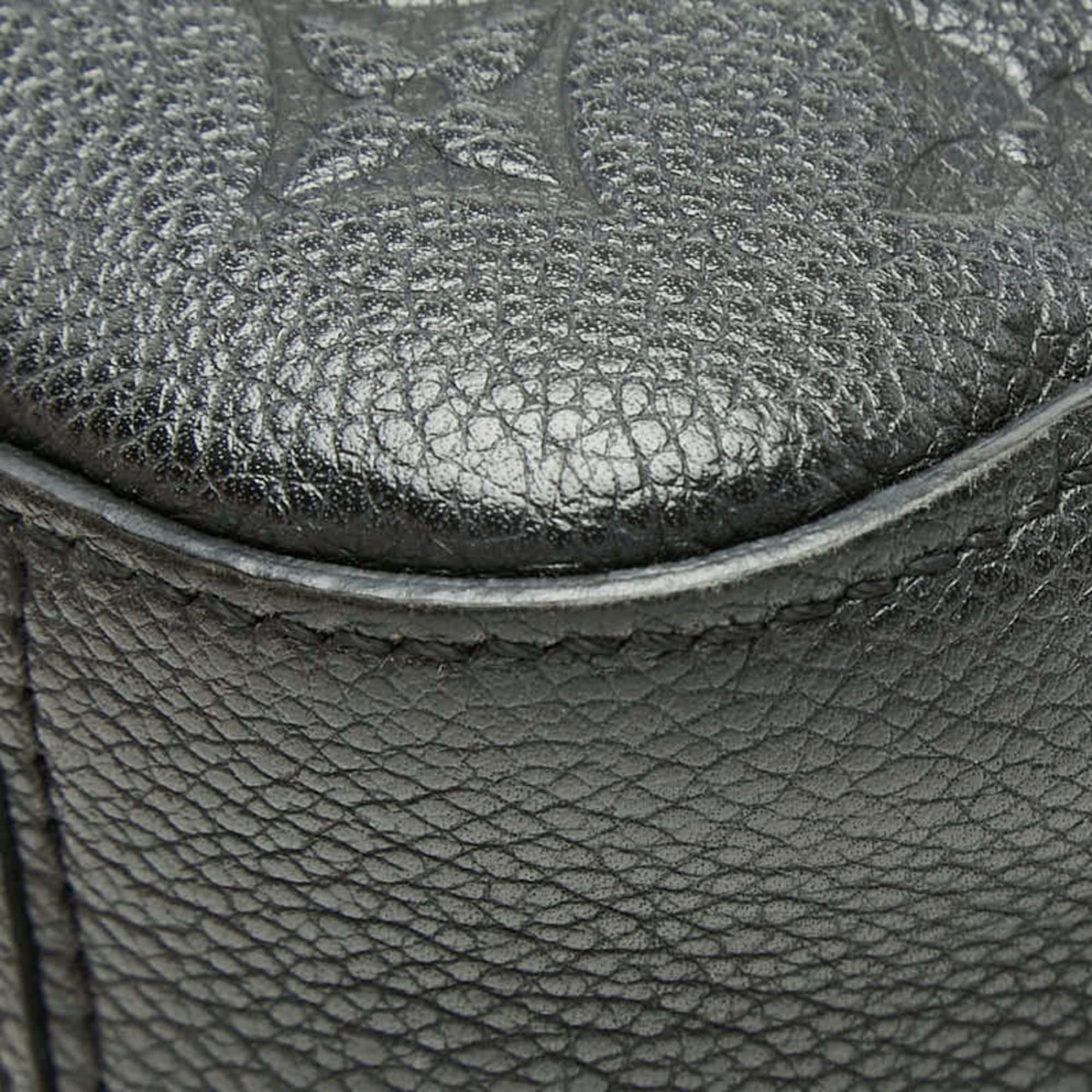 Louis Vuitton Black Noir Leather Shoulder Bag (Pre-Owned)