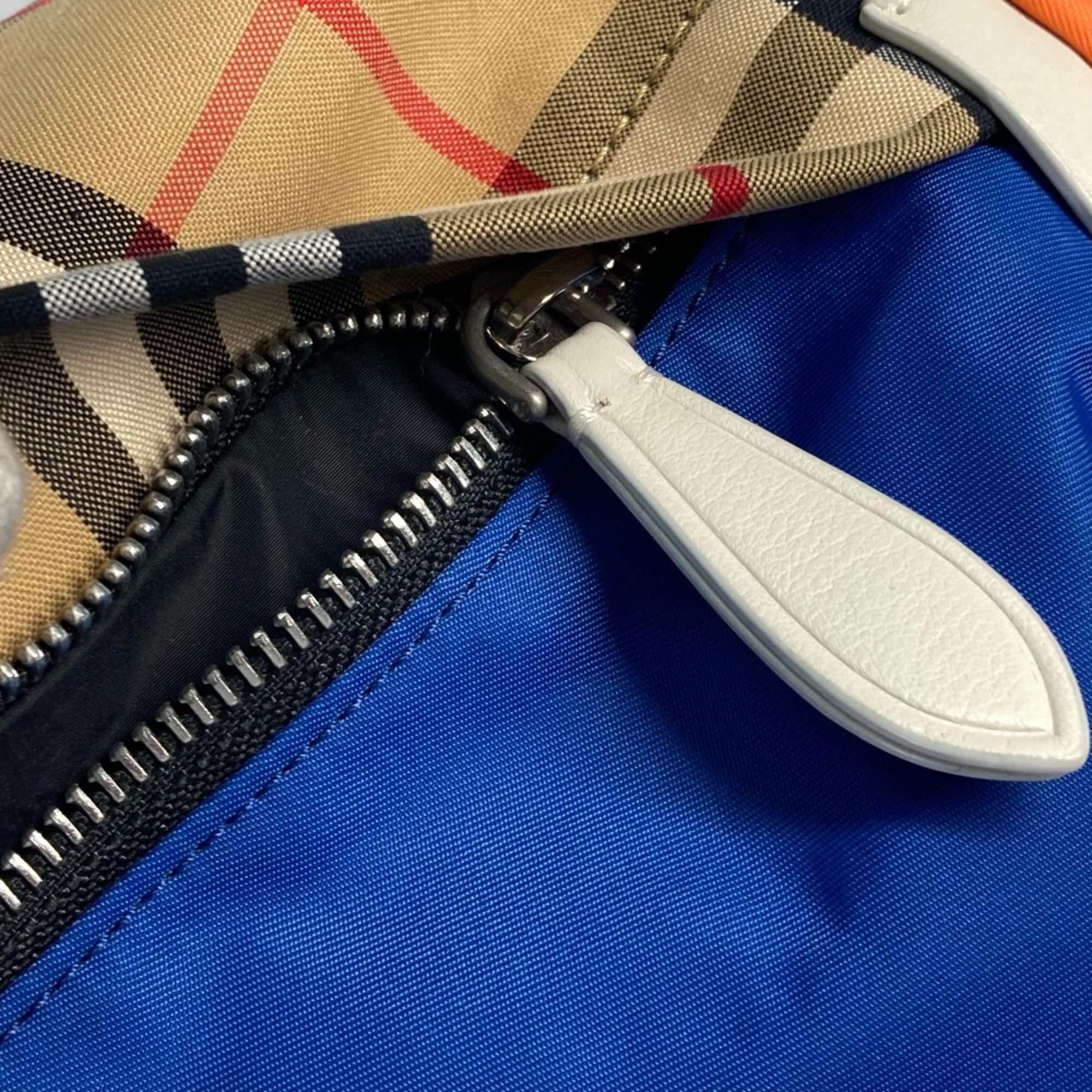 Burberry Beige Leather Backpack (Pre-Owned)