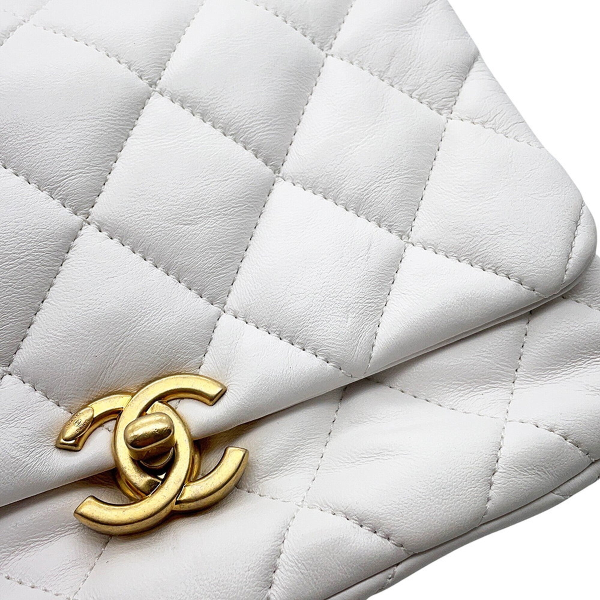 Chanel White Handbag Shoulder Bag (Pre-Owned)