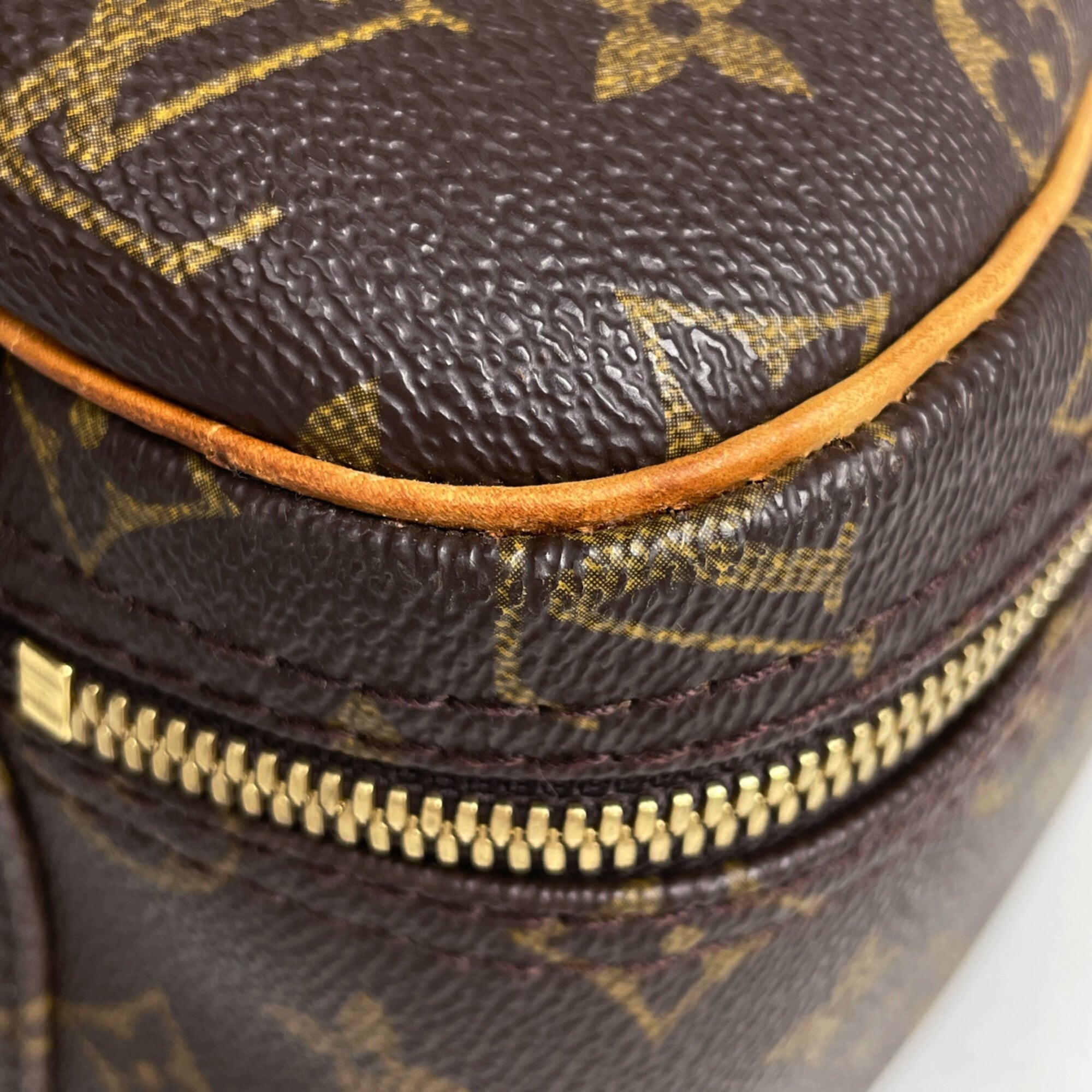 Louis Vuitton Brown Monogram Handbag (Pre-Owned)
