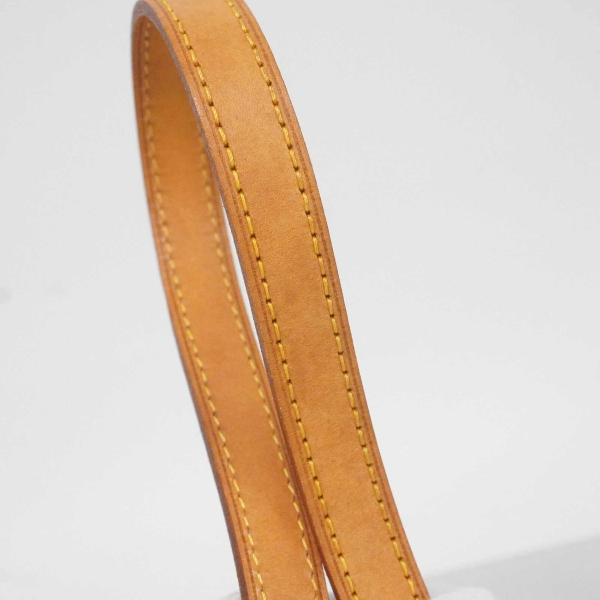 Louis Vuitton Brown Shoulder Bag (Pre-Owned)