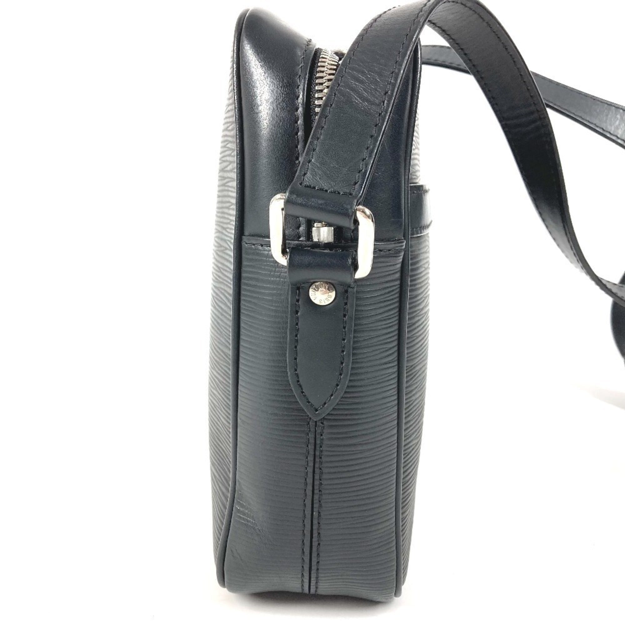 Louis Vuitton Epi Black Noir Epi Leather Shoulder Bag (Pre-Owned)