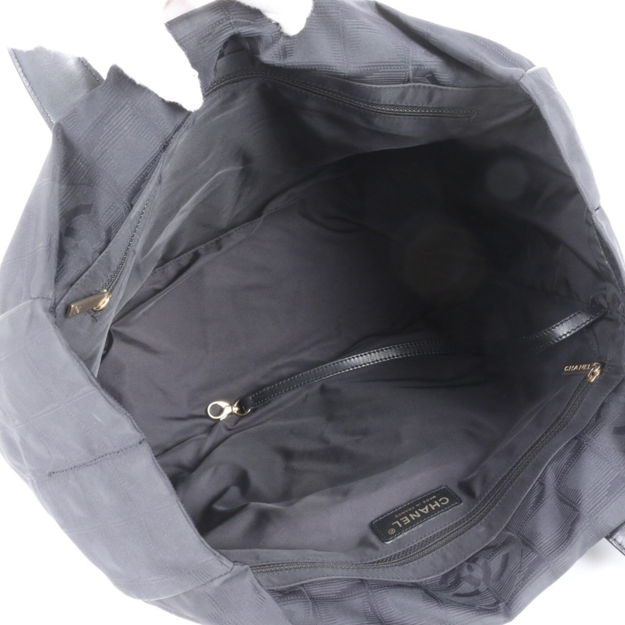 Chanel Black Leather Nylon Shoulder Bag Tote Bag (Pre-Owned)