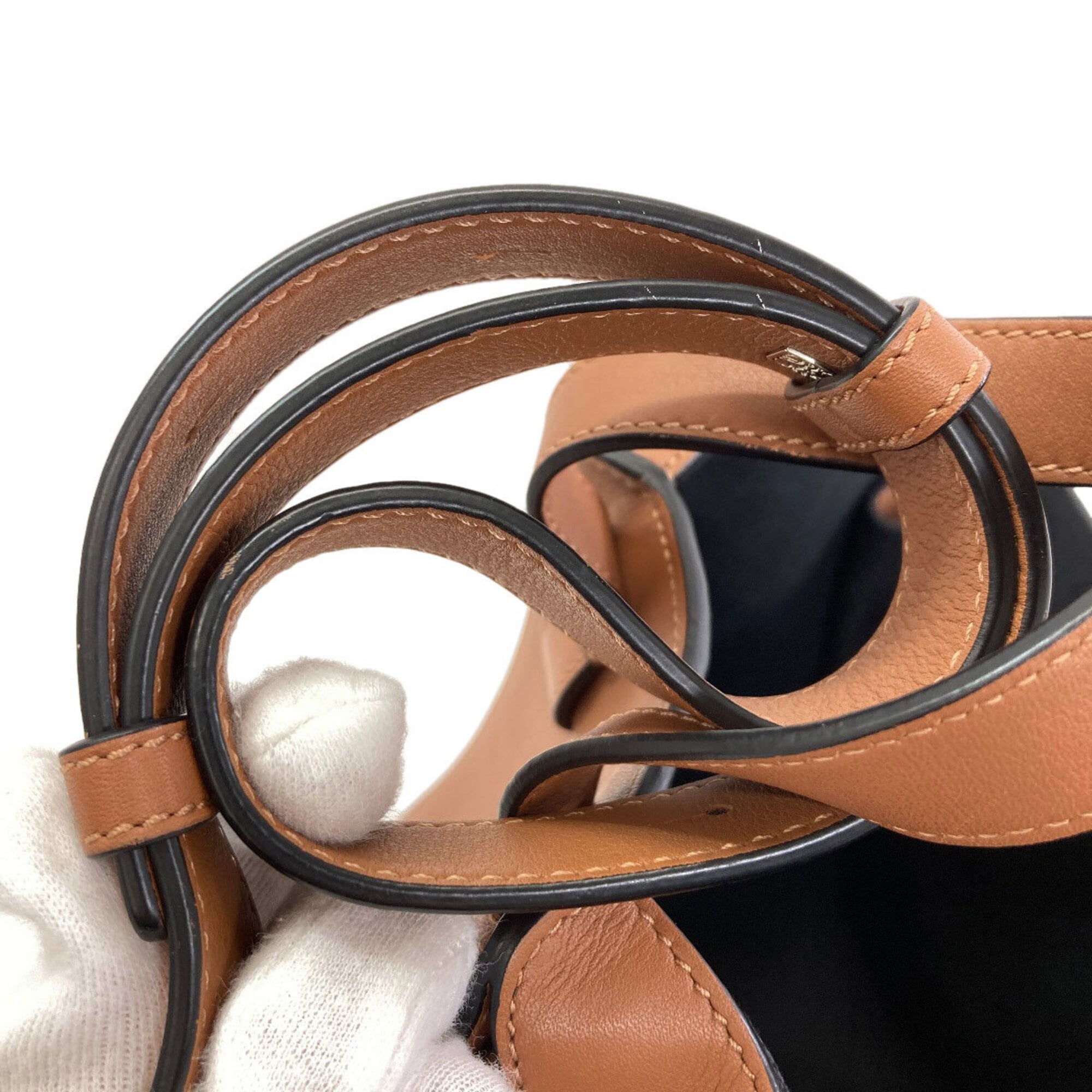 Loewe Brown Leather Handbag (Pre-Owned)