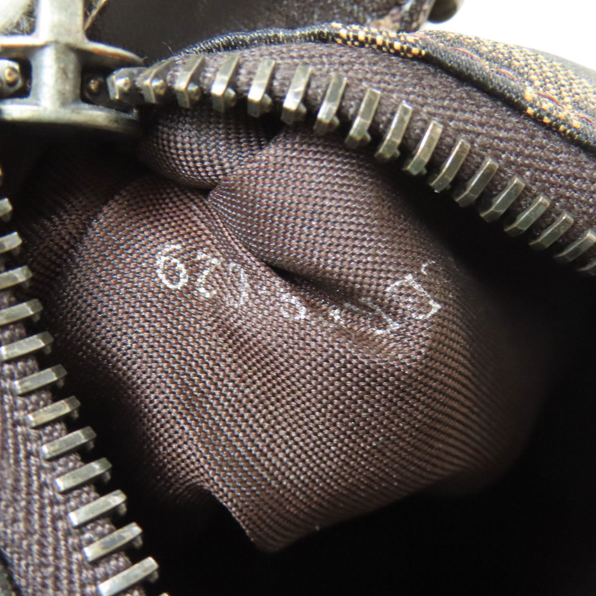 Fendi Brown Zucca Canvas Shoulder Bag (Pre-Owned)