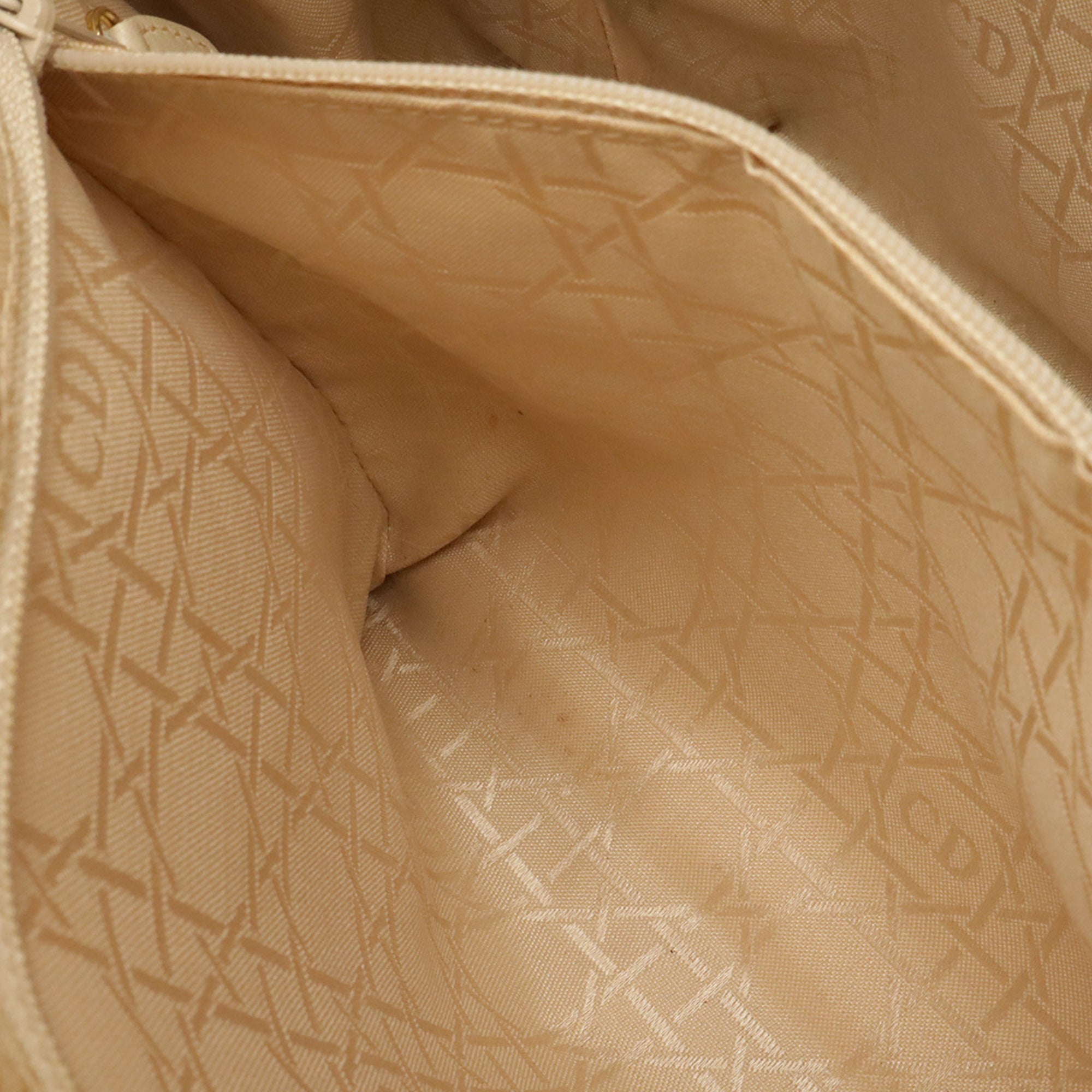 Christian Dior Cream Leather Handbag Shoulder Bag (Pre-Owned)