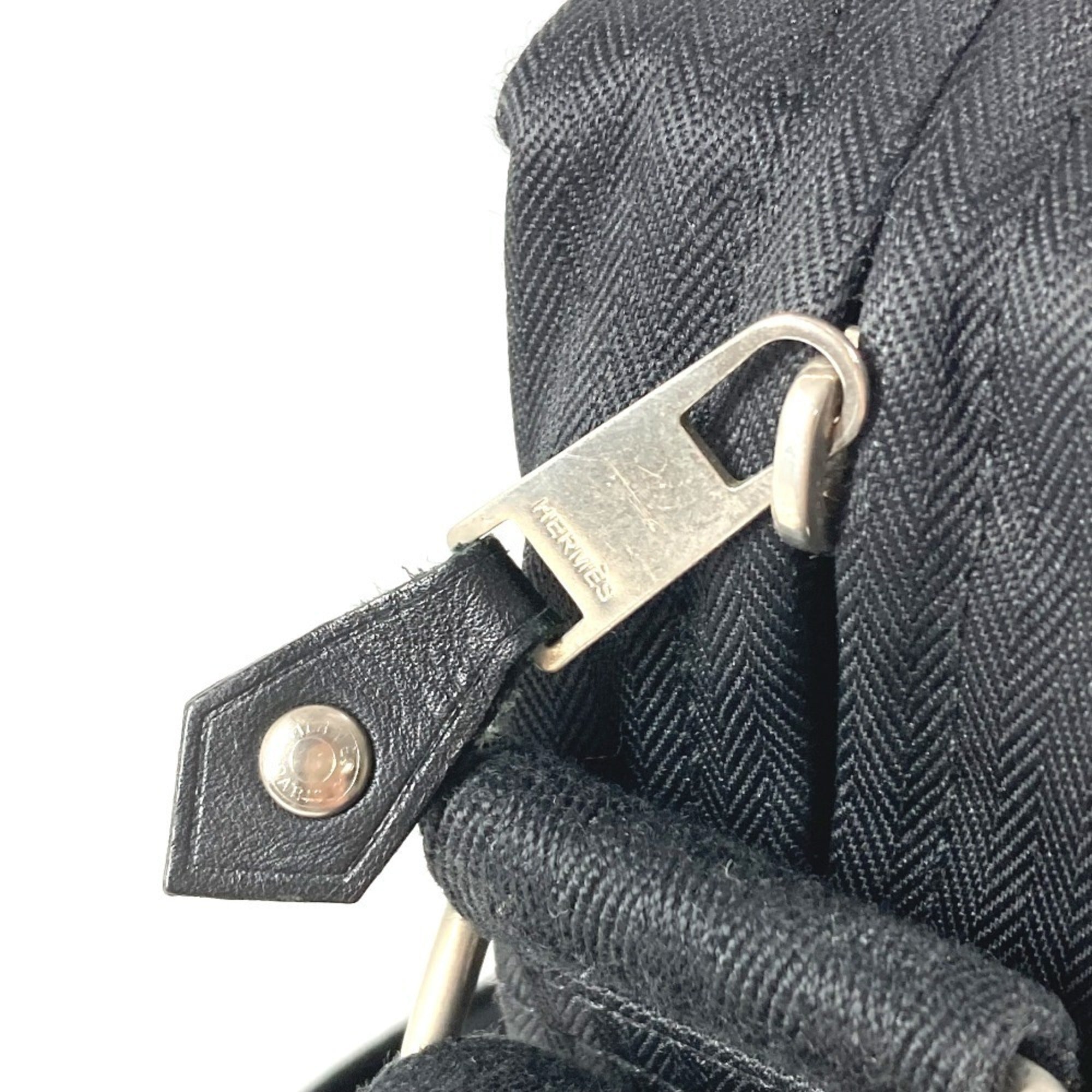 Hermes Acapulco Black Toile Chevron Leather Messenger Bag Shoulder Bag (Pre-Owned)