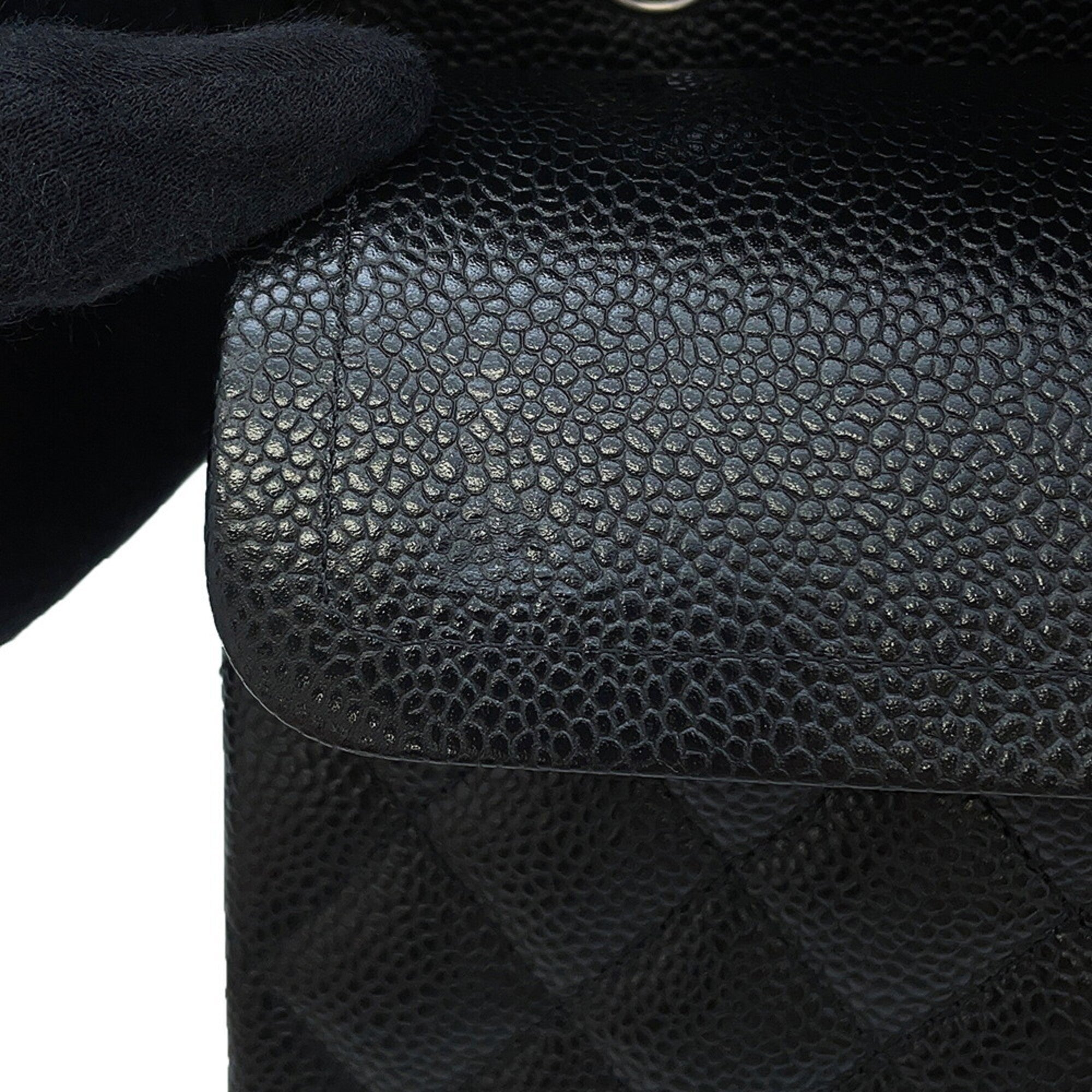 Chanel Black Grained Calfskin Handbag Shoulder Bag (Pre-Owned)