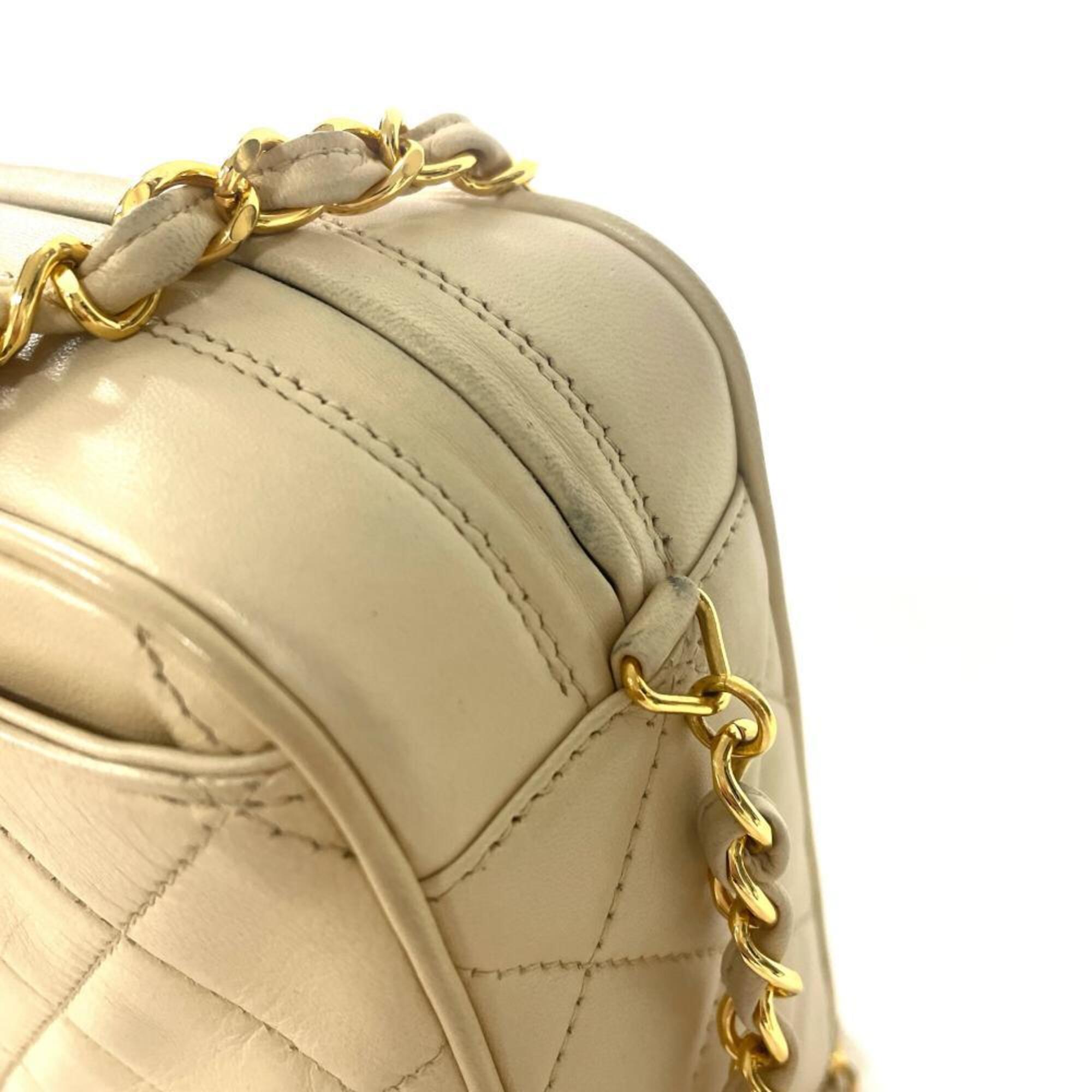 Chanel Beige Leather Shoulder Bag (Pre-Owned)