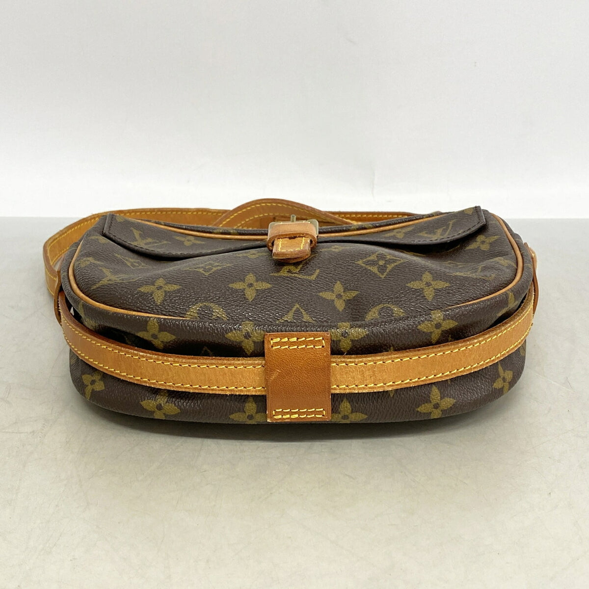Louis Vuitton Brown Shoulder Bag (Pre-Owned)