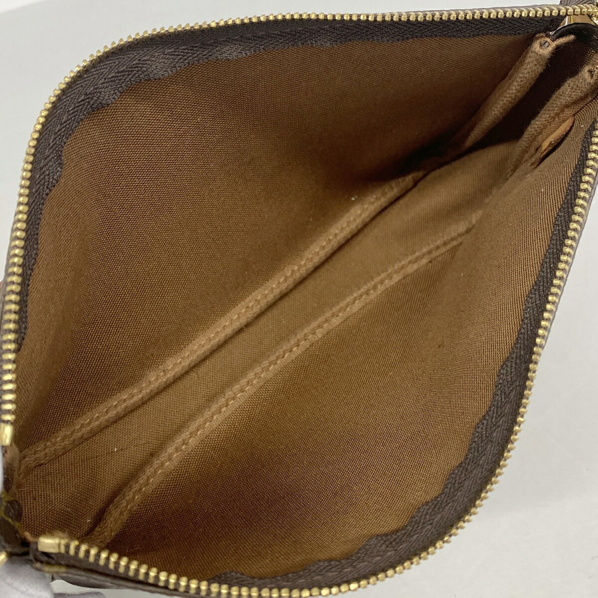 Louis Vuitton Brown Pouch (Pre-Owned)