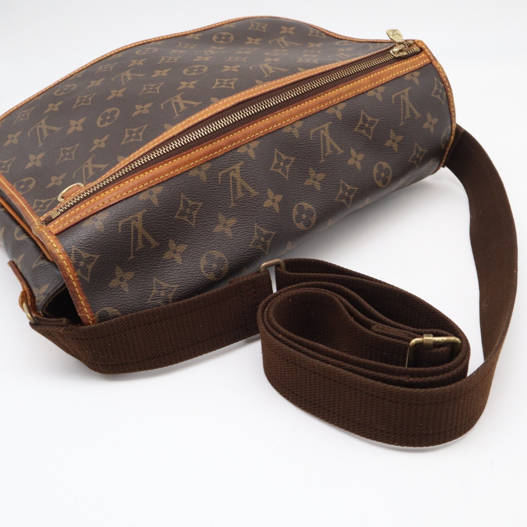 Louis Vuitton Monogram Beige Brown Coated Canvas Leather Shoulder Bag (Pre-Owned)